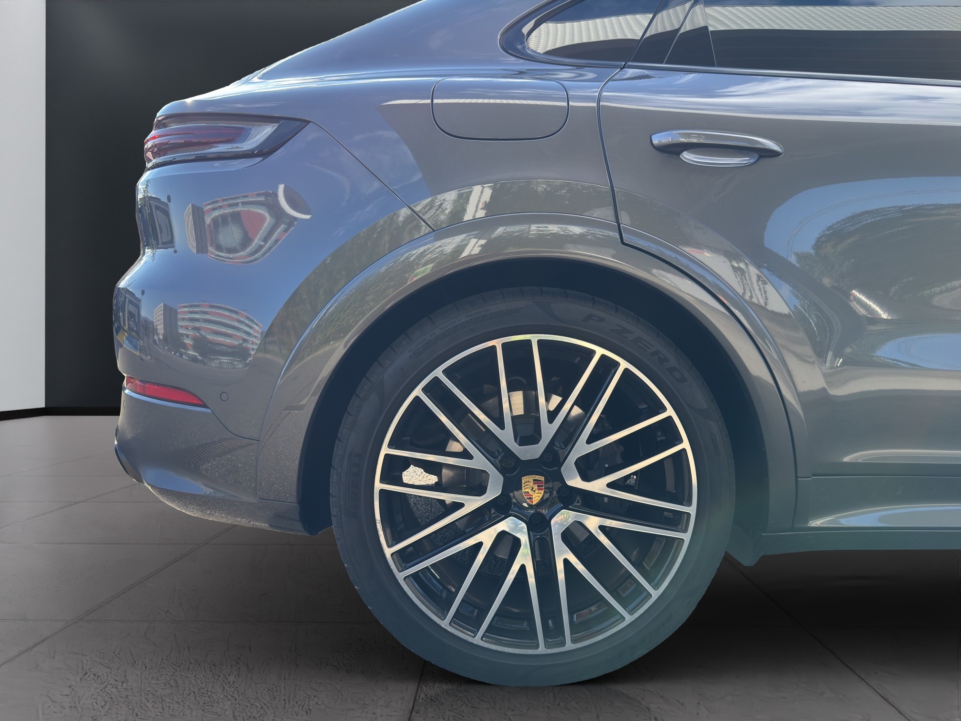 PORSCHE Cayenne Coupé E-Hybrid Tiptronic-image-22