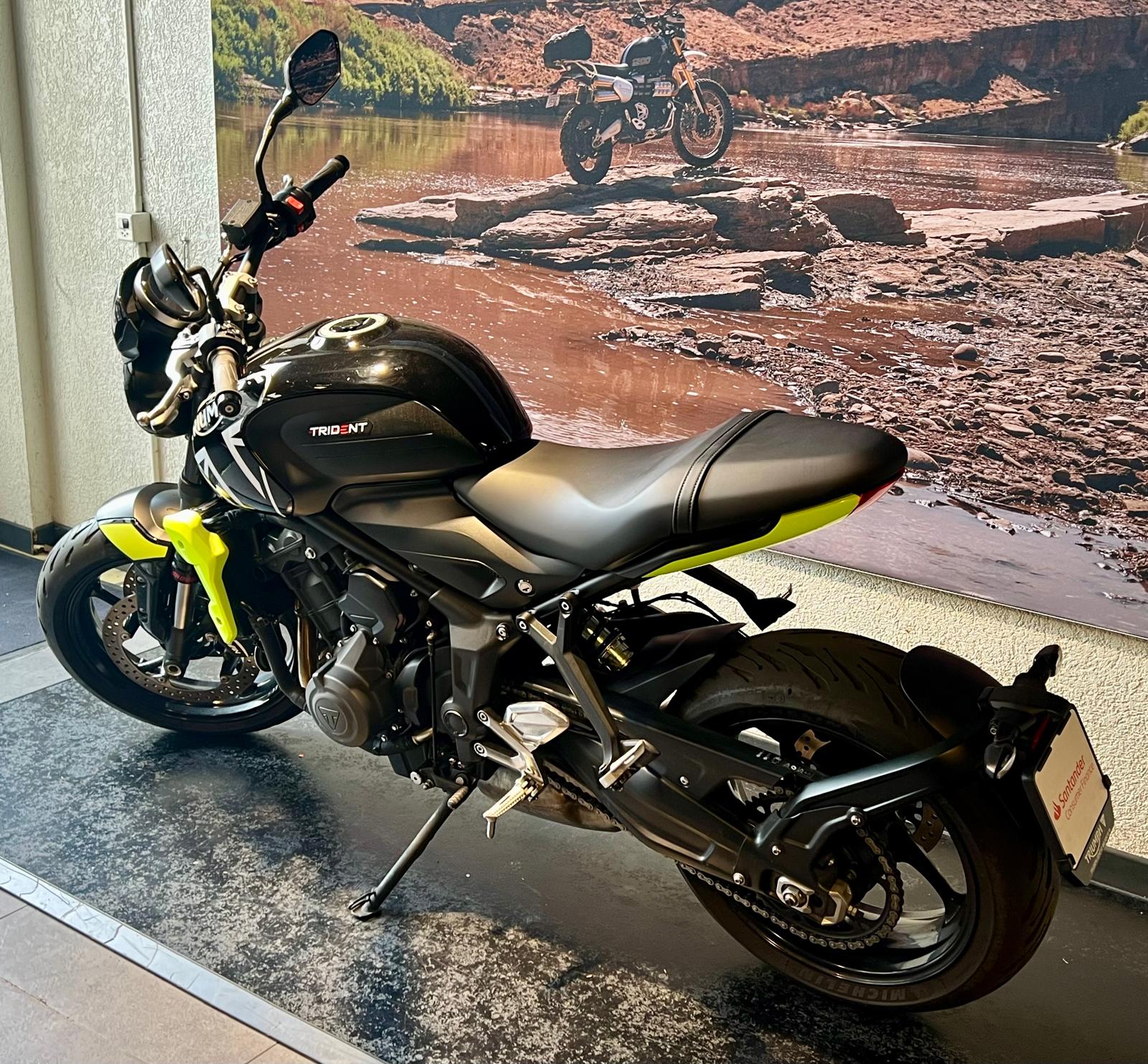 TRIUMPH Trident 660-image-4