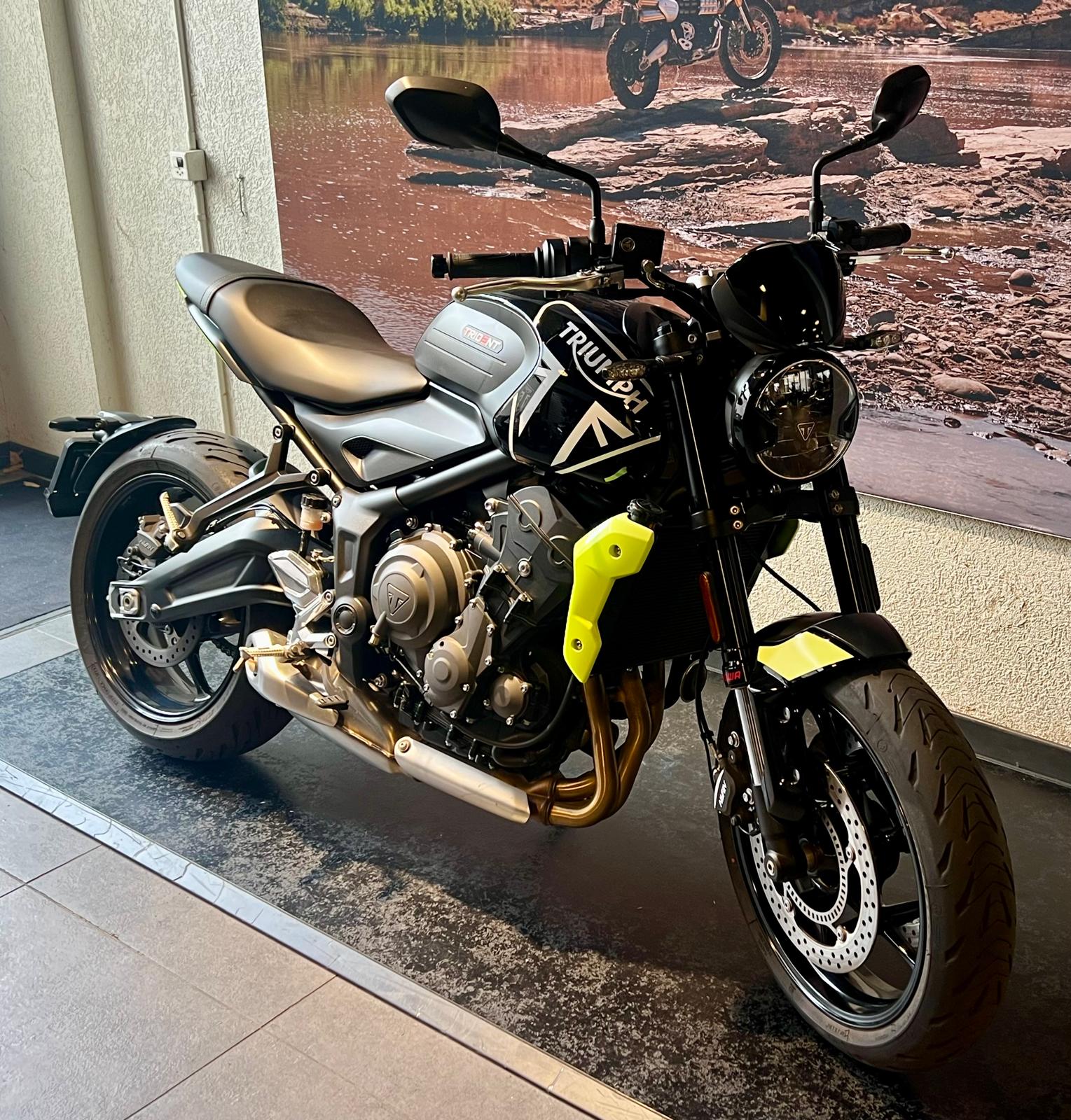 TRIUMPH Trident 660-image-1