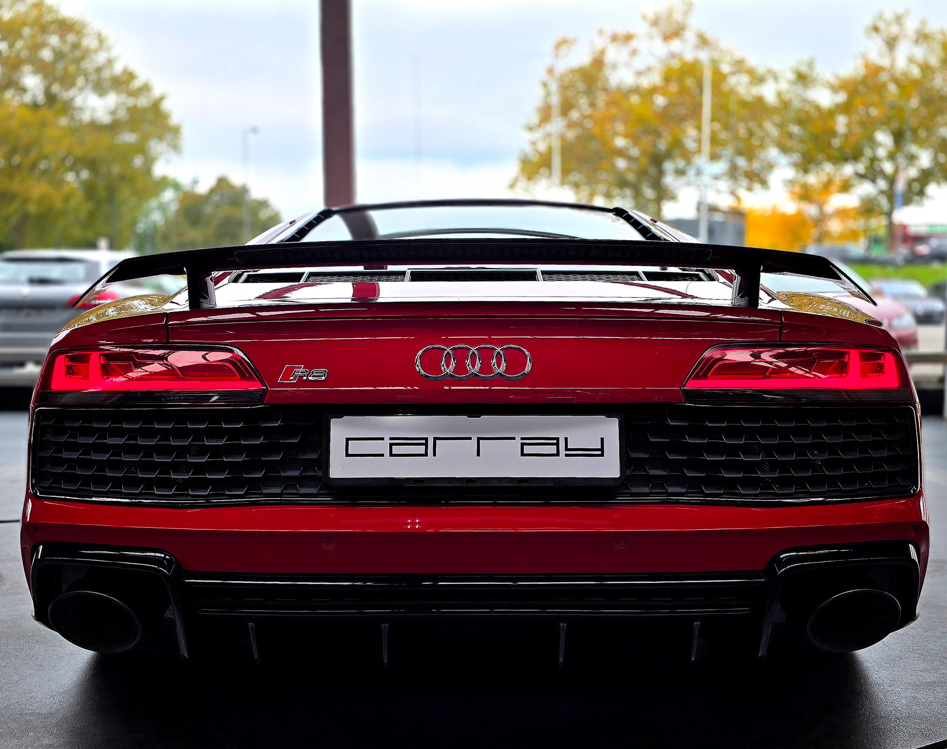 AUDI R8 5.2 V10 Coupé Performance Quattro S-tronic-image-9
