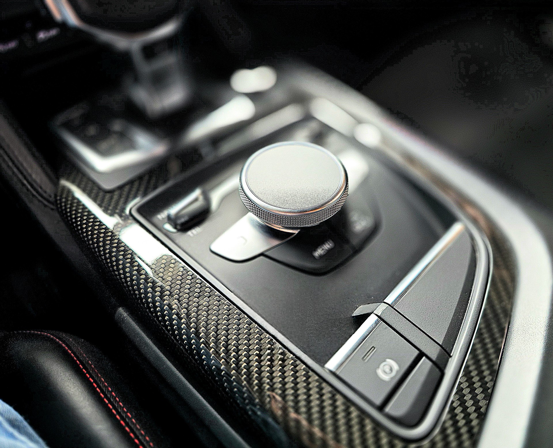 AUDI R8 5.2 V10 Coupé Performance Quattro S-tronic-image-25