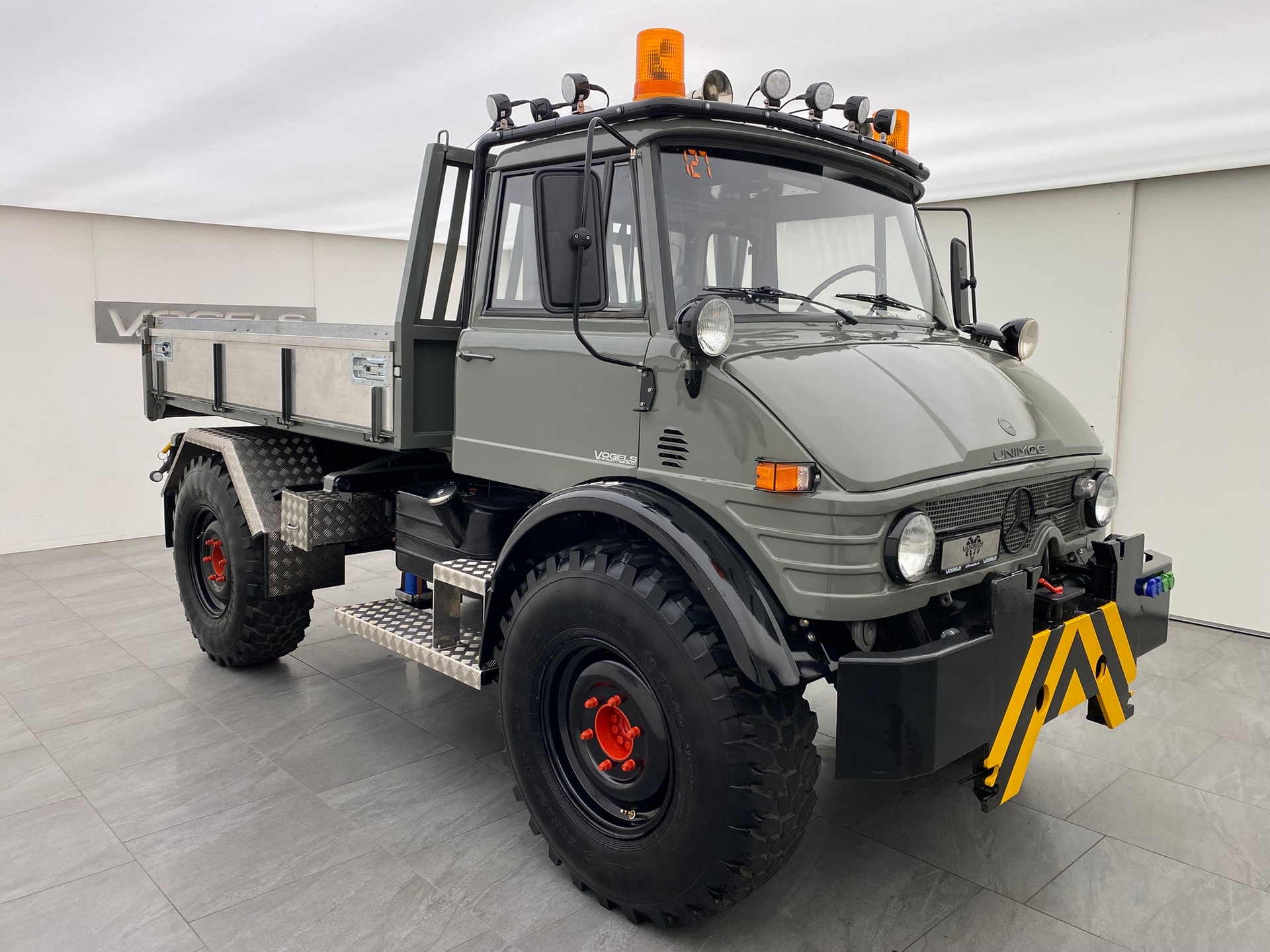 UNIMOG U 1100 BZW U 1100L-showroom-element-2
