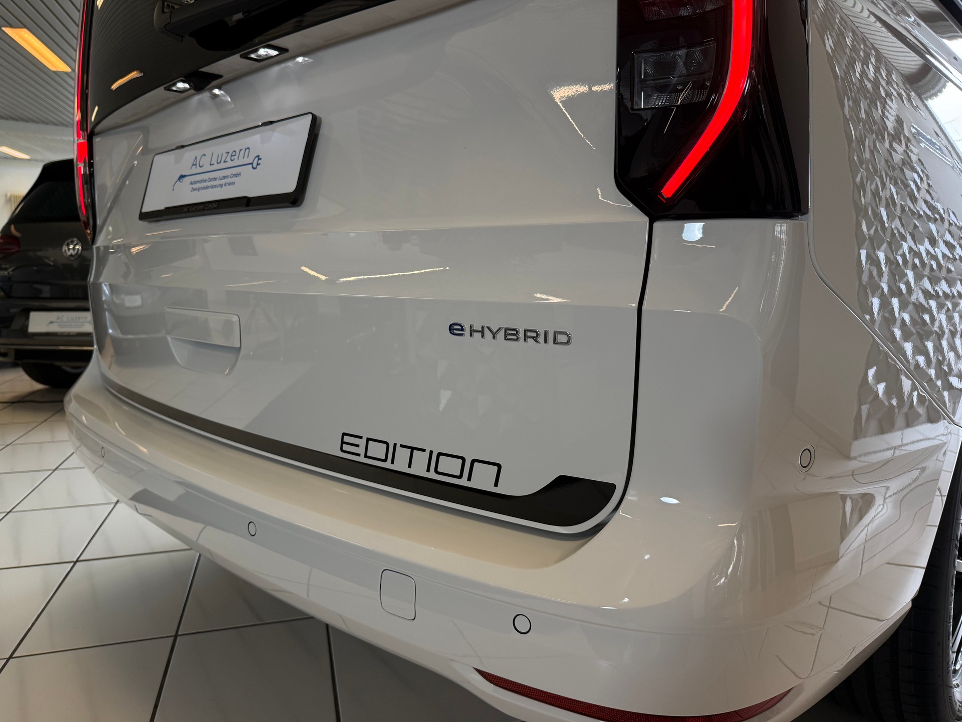 VW Caddy Maxi 1.5 TSI Plug in Hybrid DSG EDITION-image-27