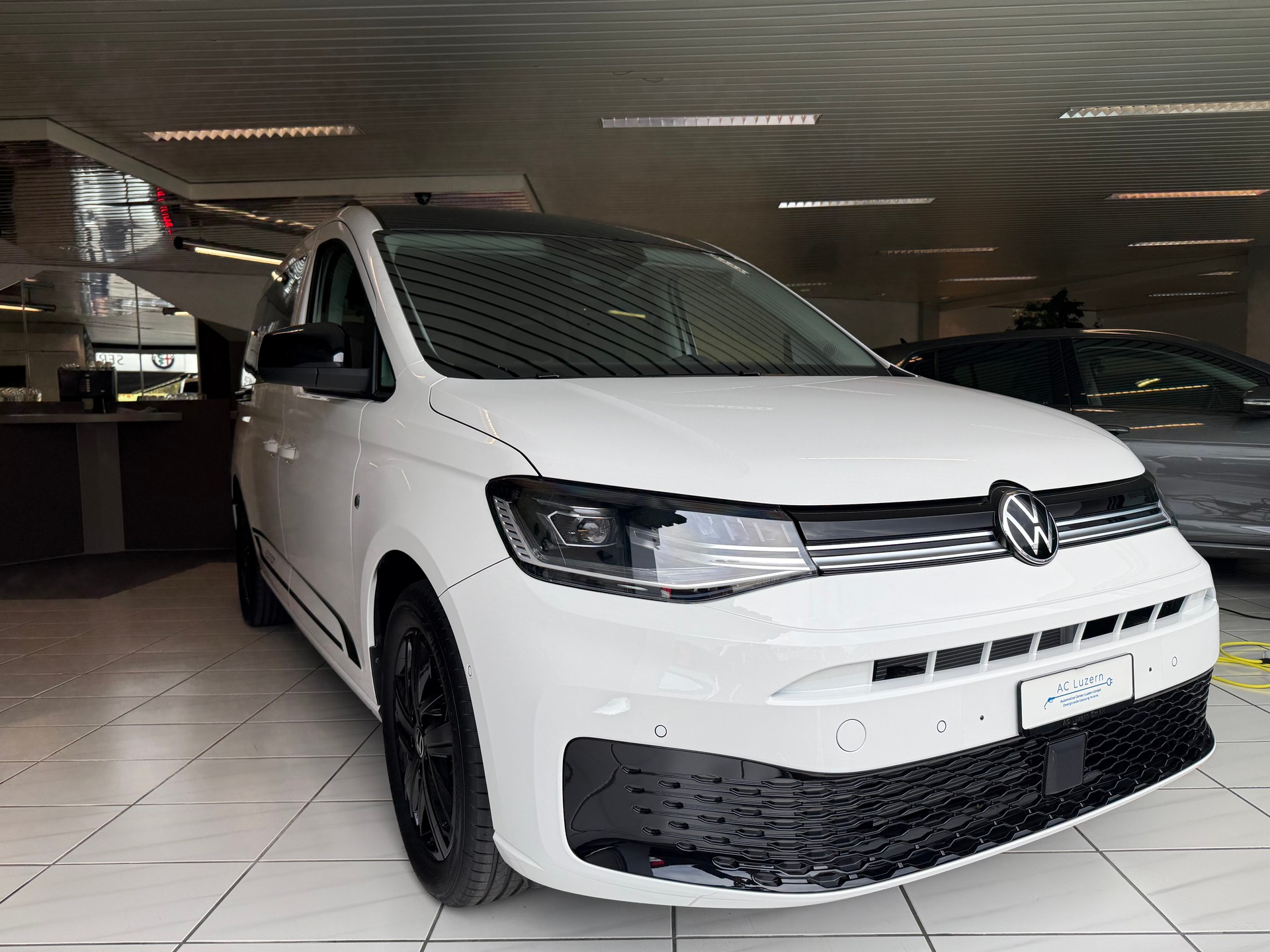 VW Caddy Maxi 1.5 TSI Plug in Hybrid DSG EDITION-showroom-element-3