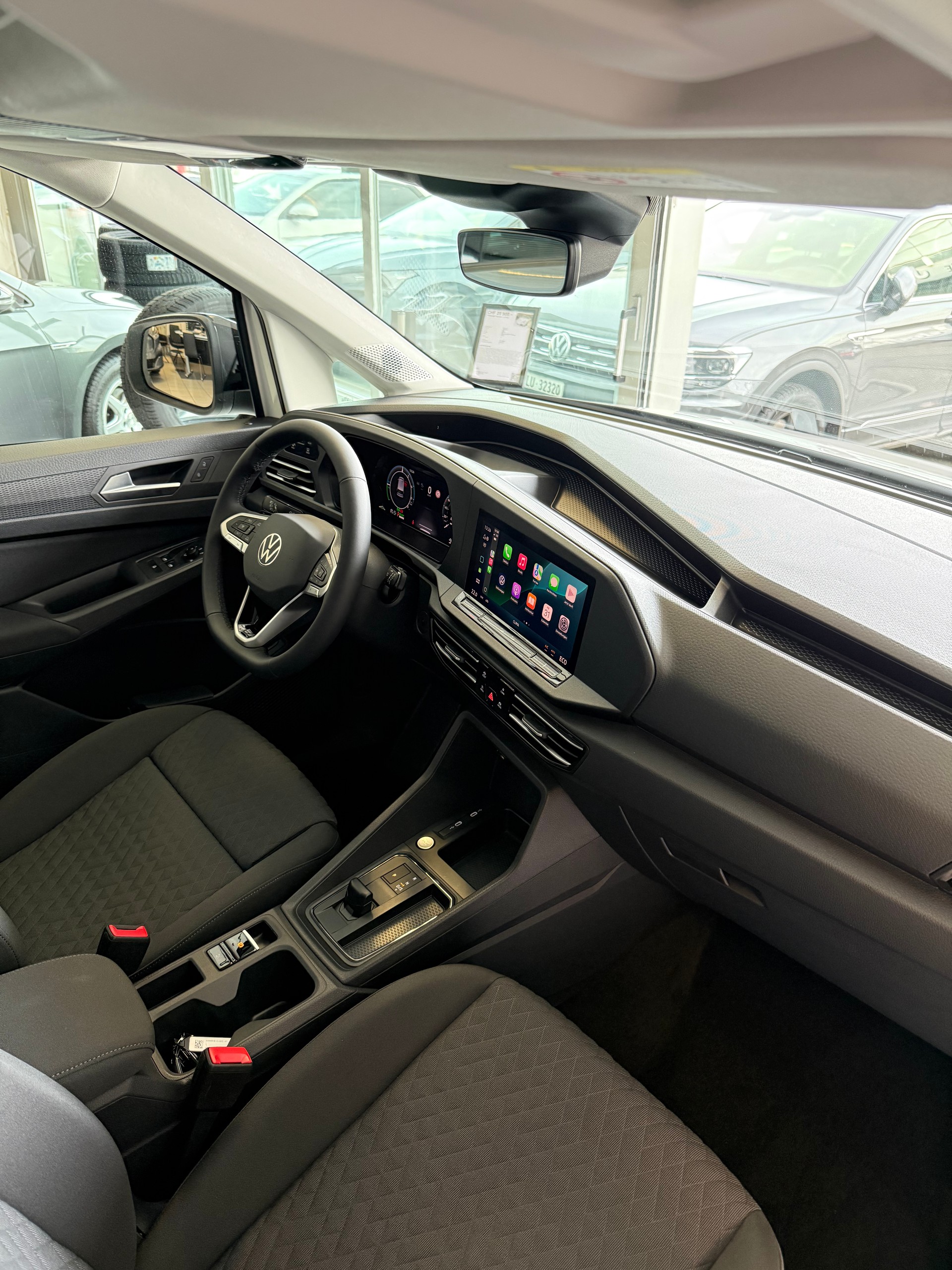 VW Caddy Maxi 1.5 TSI Plug in Hybrid DSG EDITION-image-13