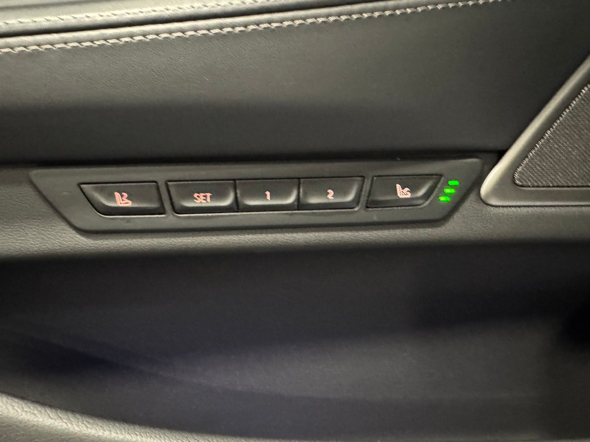 BMW 745Le xDrive M Sport Steptronic-image-27