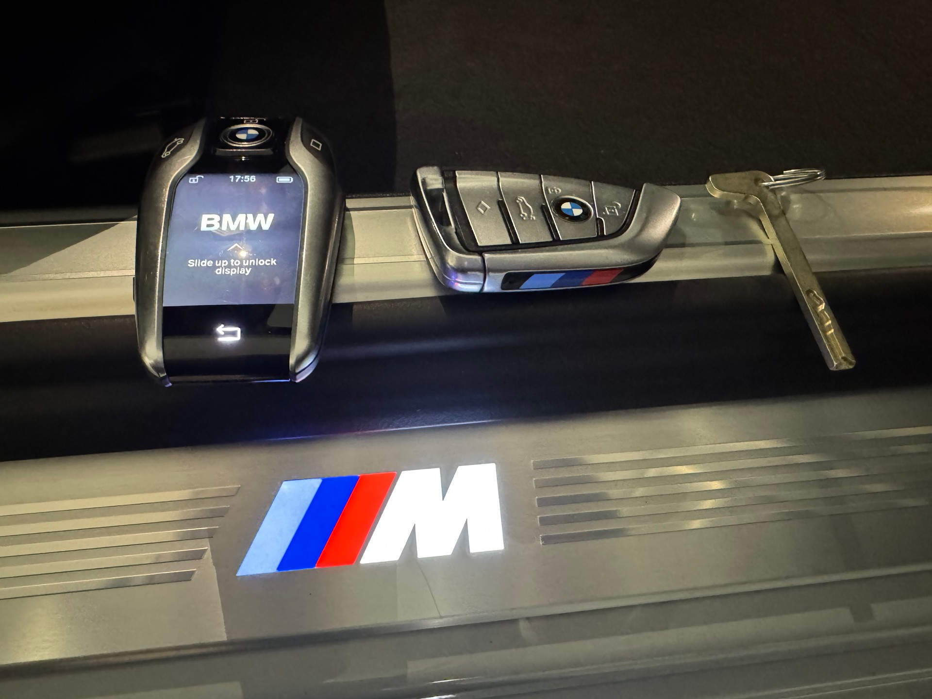BMW 745Le xDrive M Sport Steptronic-image-29