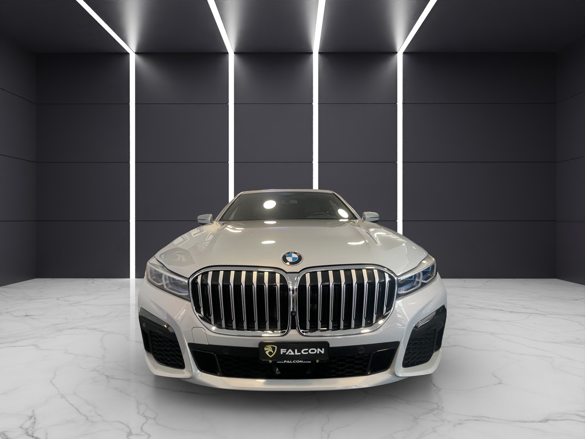 BMW 745Le xDrive M Sport Steptronic-showroom-element-2