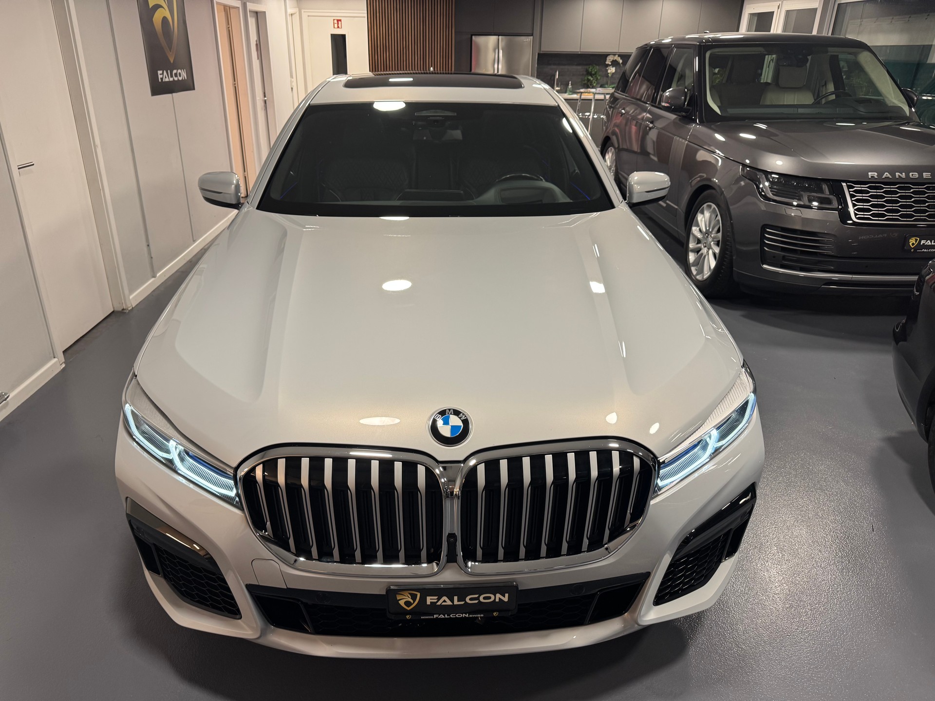 BMW 745Le xDrive M Sport Steptronic-image-6