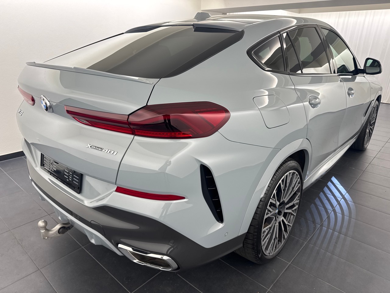 BMW X6 xDrive 48V 40i M Sport-showroom-element-2