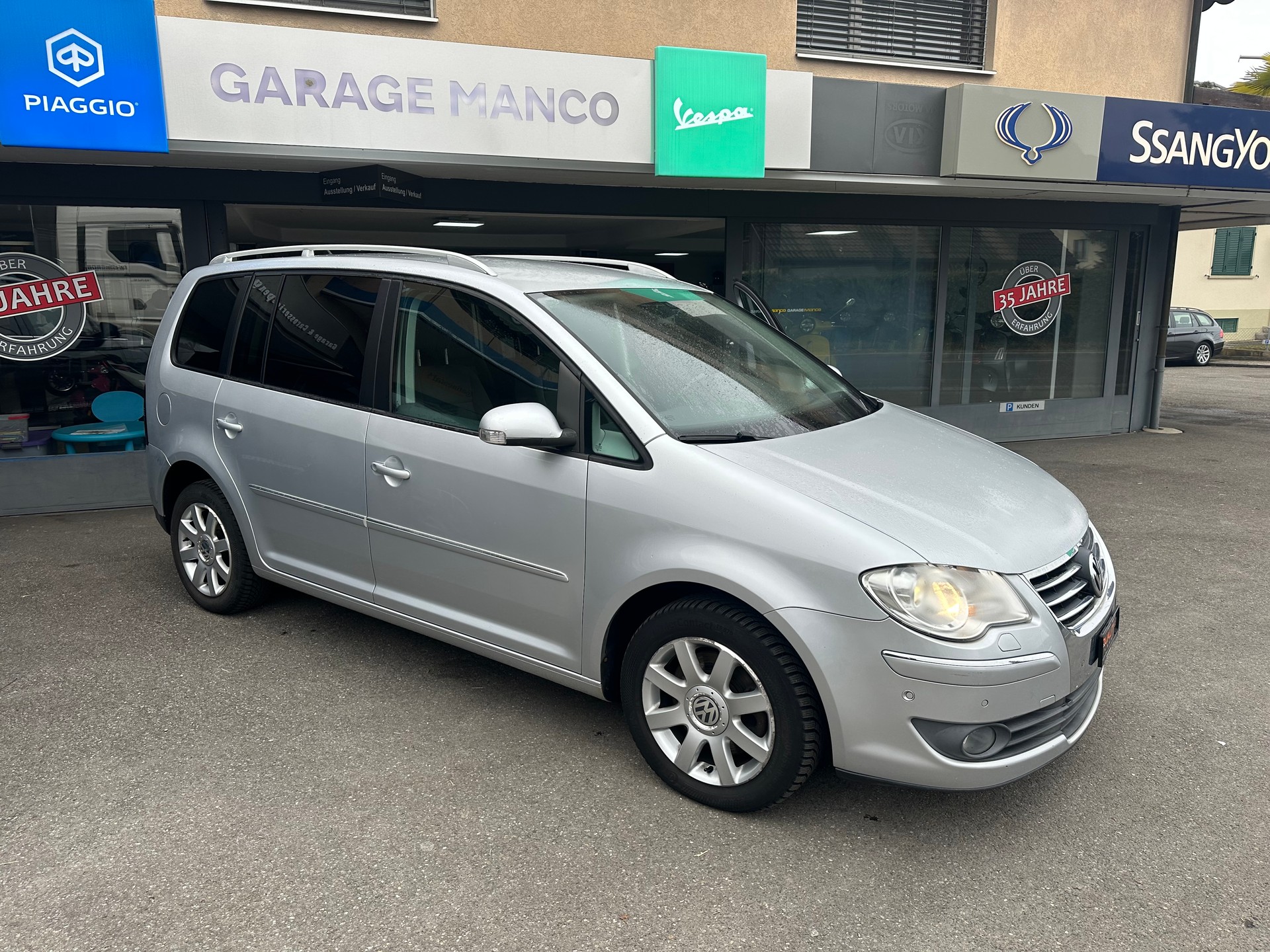 VW Touran 1.4 TSI Highline DSG-image-1