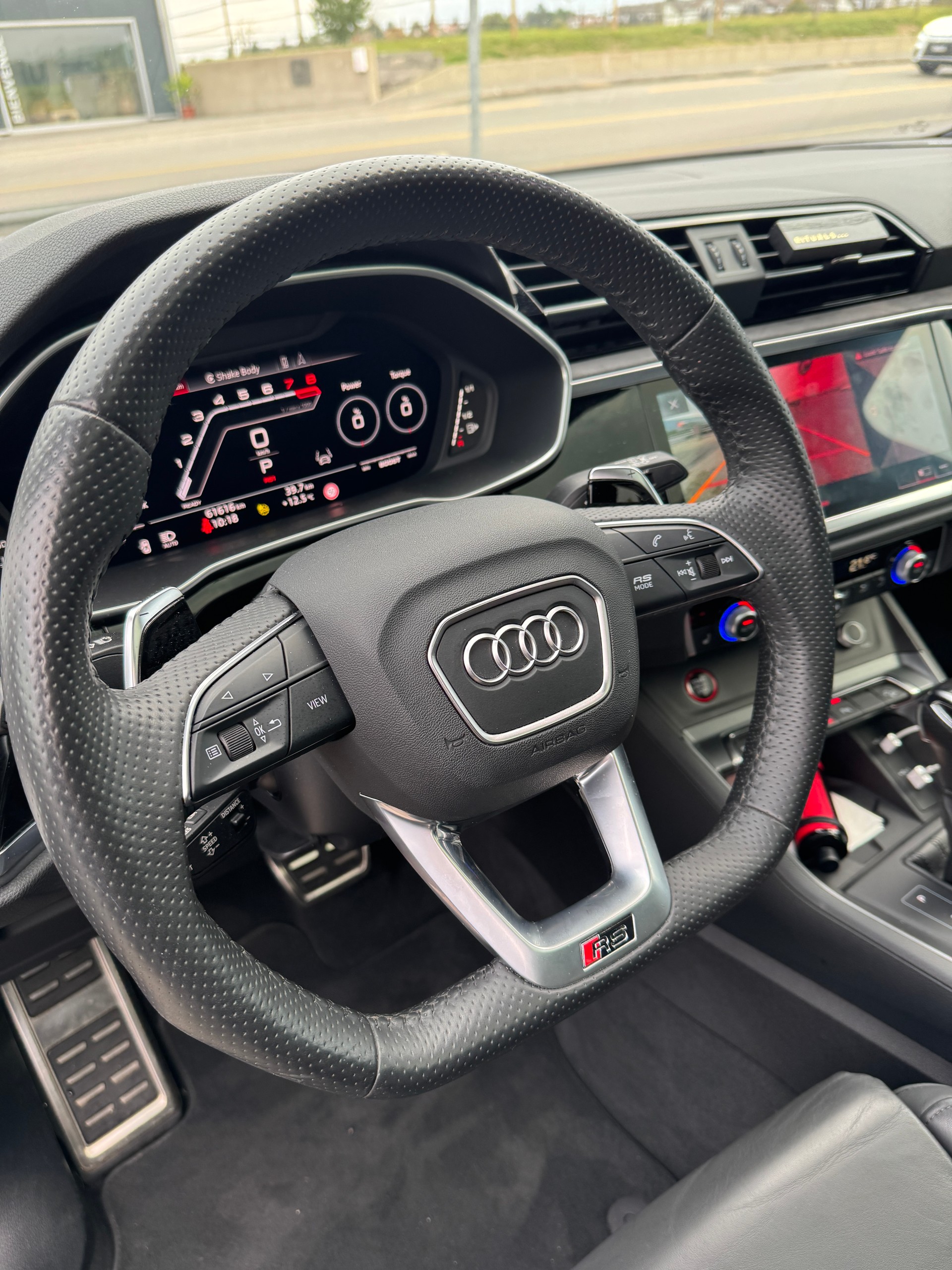 AUDI RS Q3 Sportback quattro S tronic-image-6