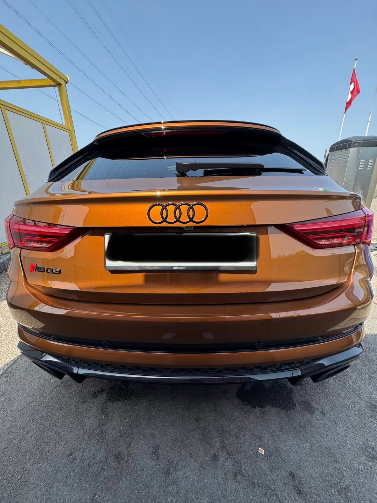 AUDI RS Q3 Sportback quattro S tronic-image-2