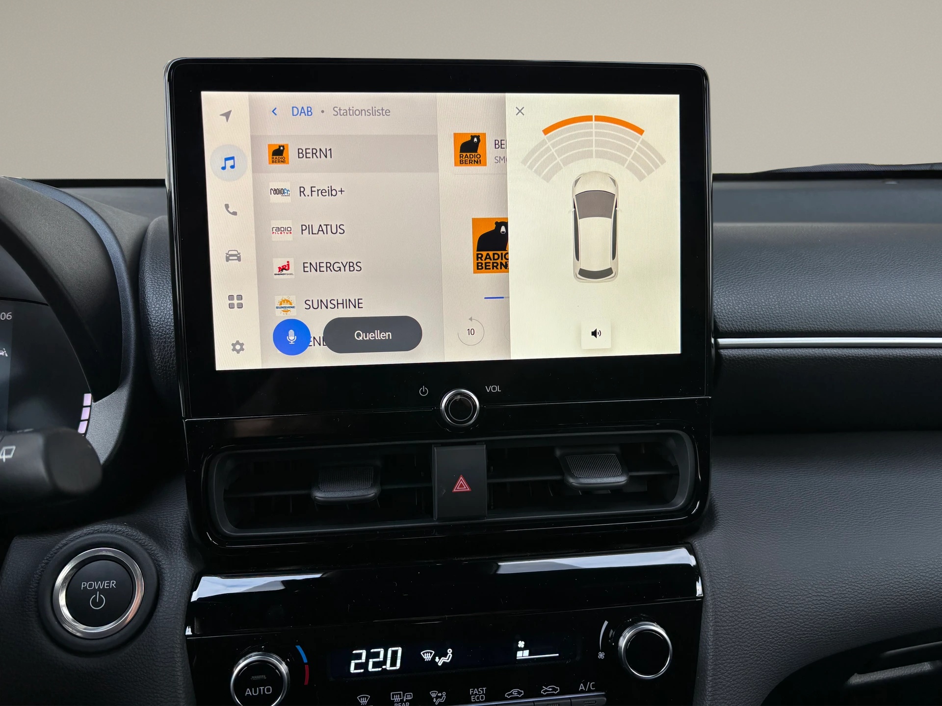 TOYOTA Yaris Cross 1.5 Trend e-CVT-image-28