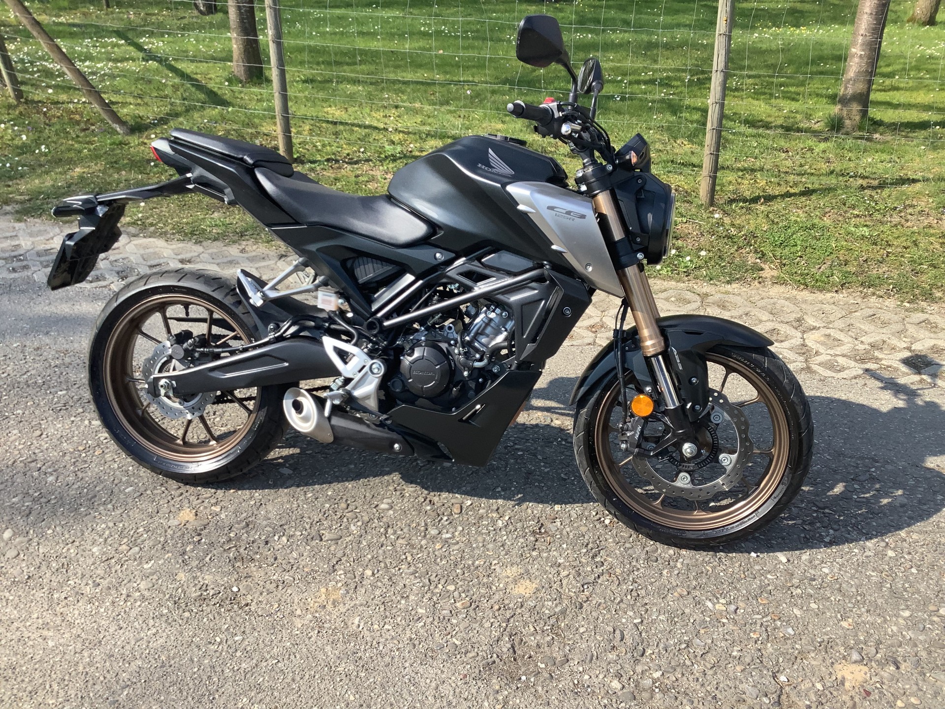 HONDA CB 125 R-image-0
