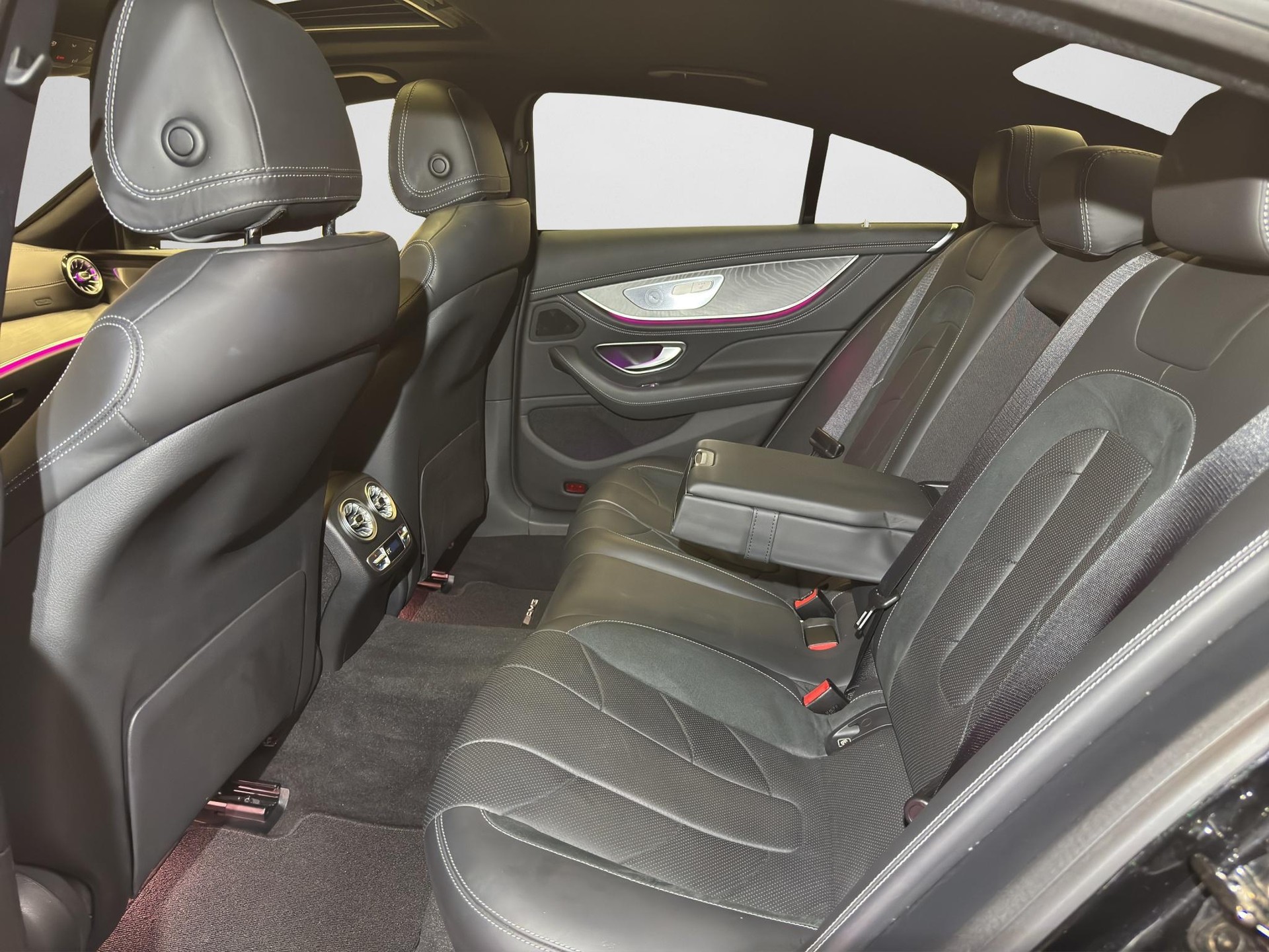 MERCEDES-BENZ CLS 53 AMG 4matic+-image-14