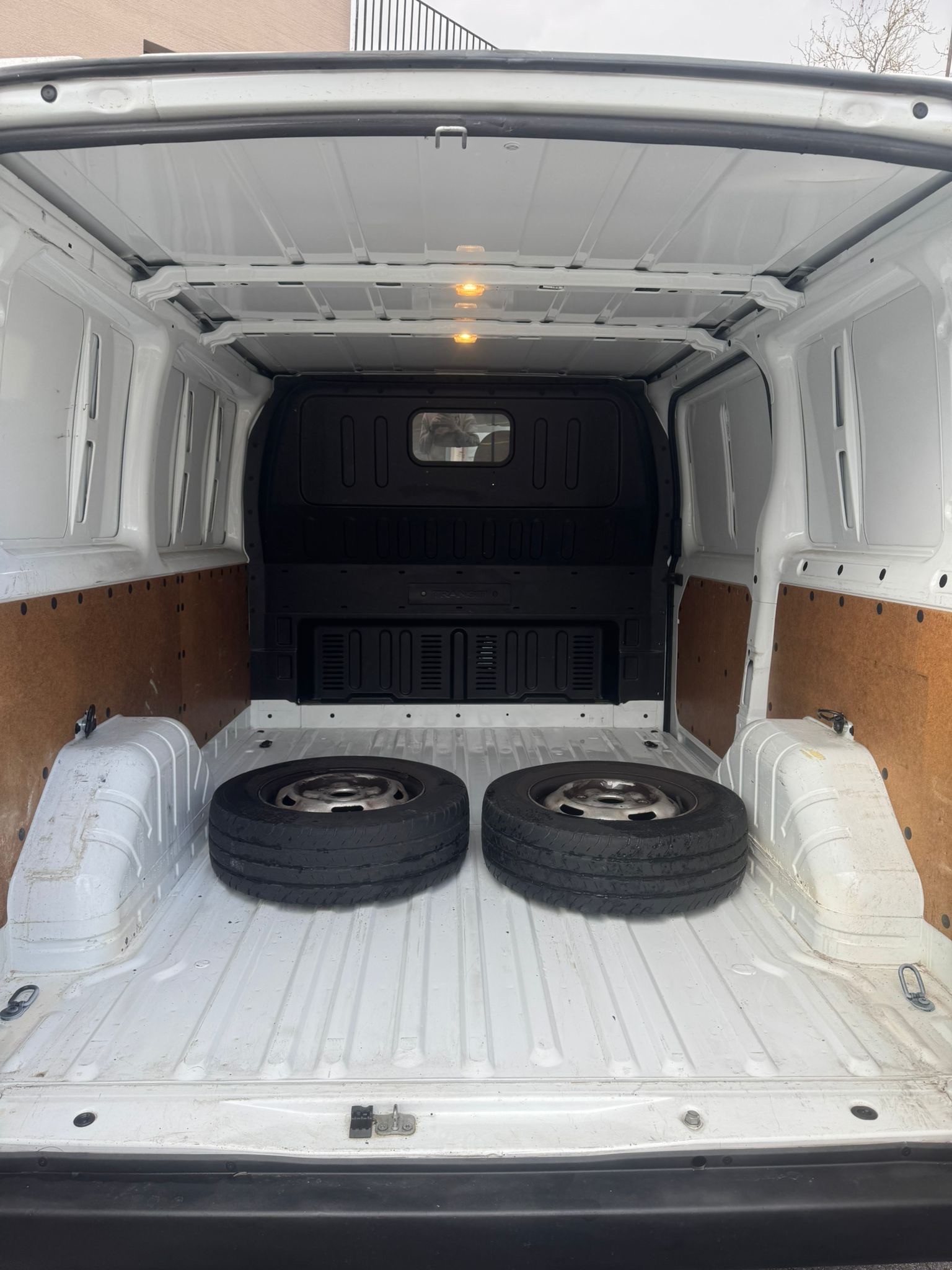 FORD Transit 2.2TDCi 260S Level 3-image-11