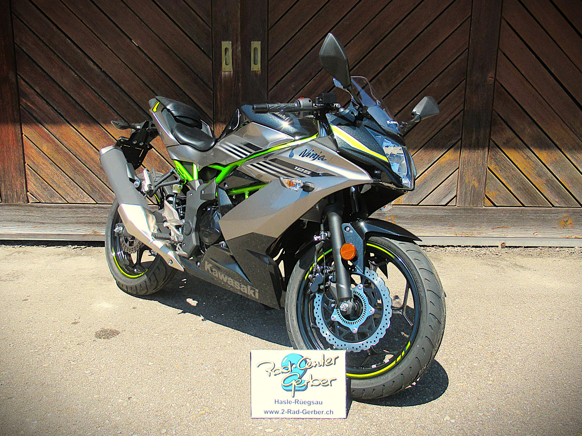 KAWASAKI Ninja 125-image-4