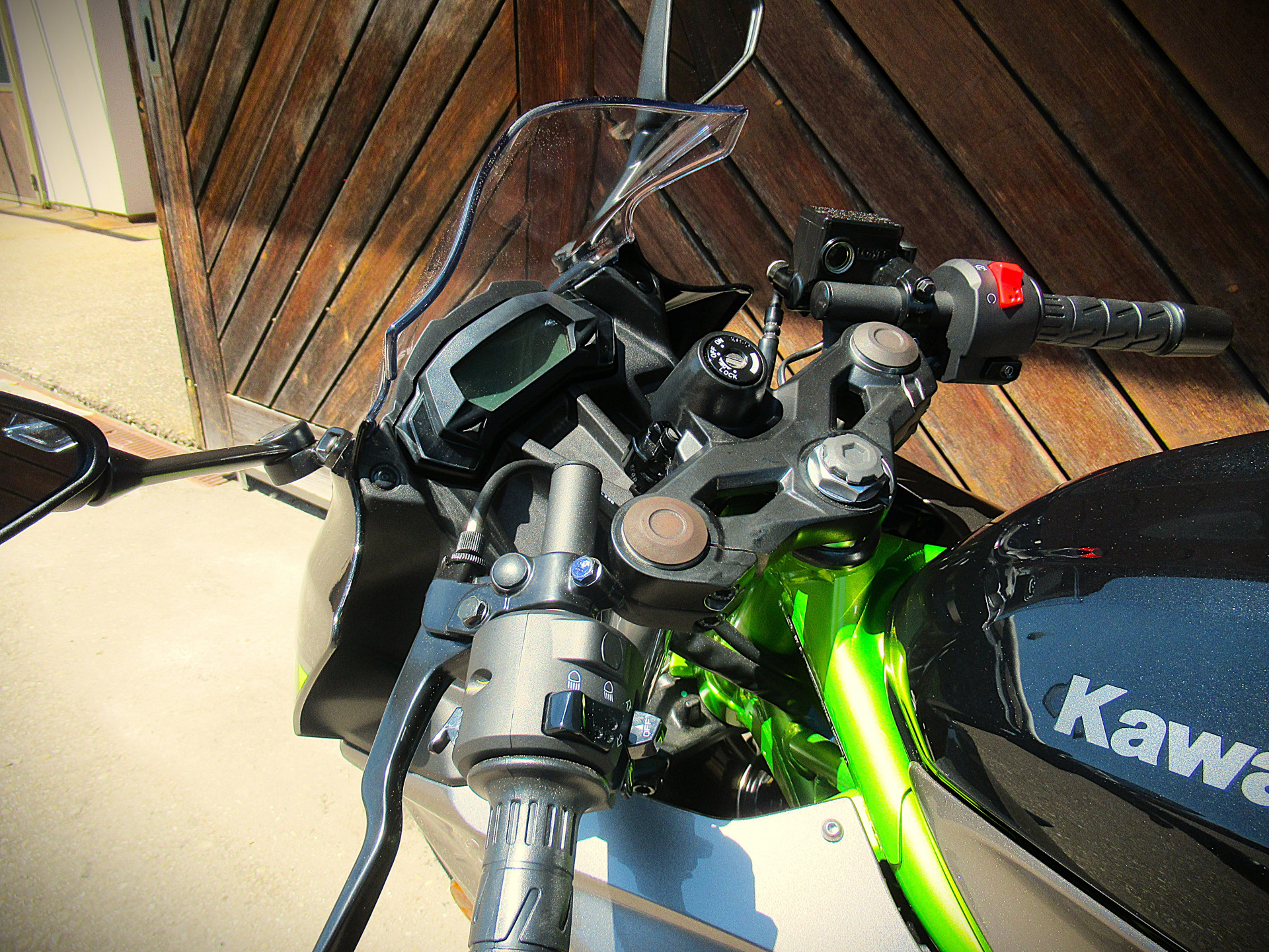 KAWASAKI Ninja 125-image-5