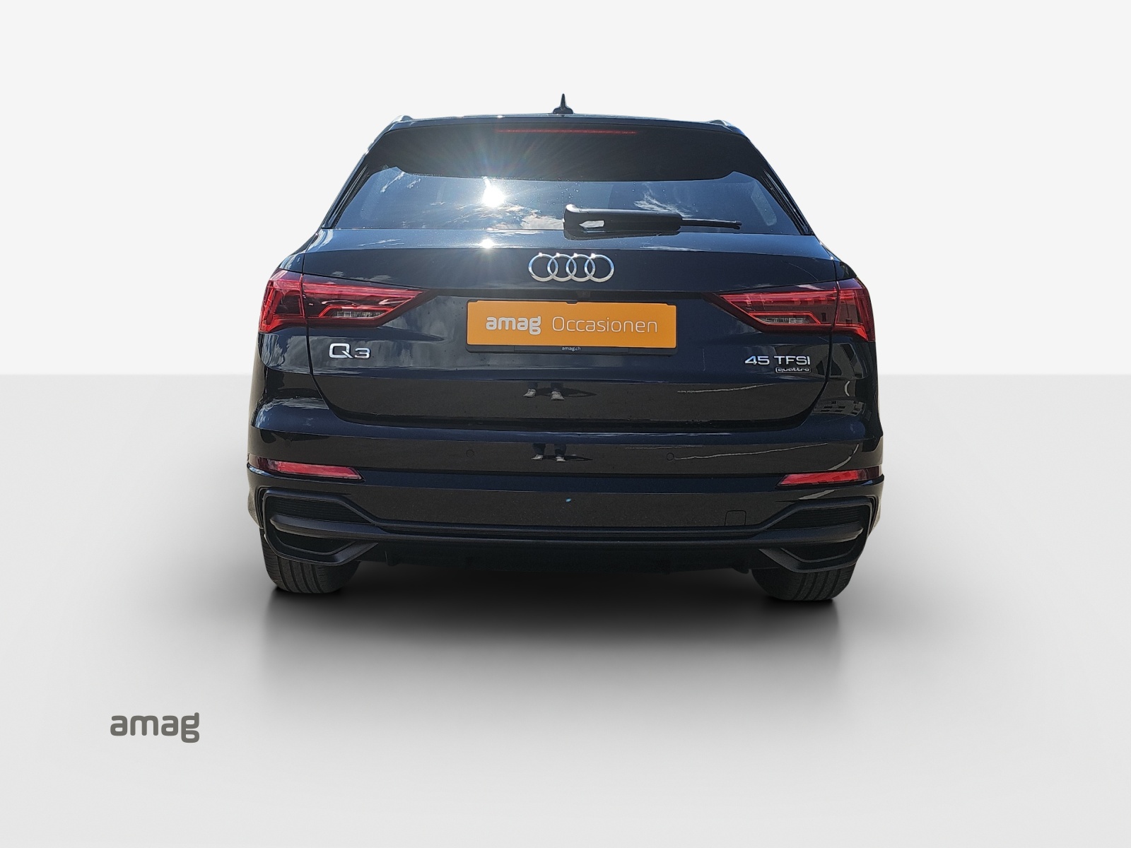 AUDI Q3 45 TFSI S line quattro S-tronic-showroom-element-3