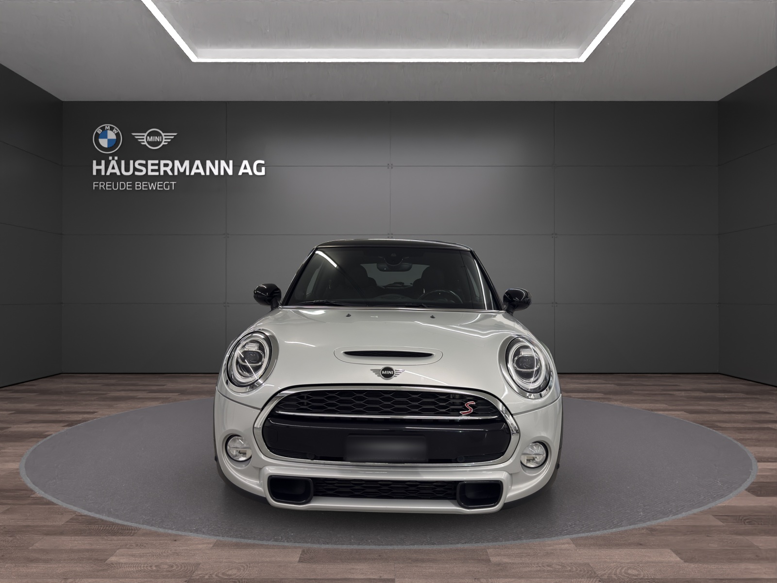 MINI Cooper S-showroom-element-1