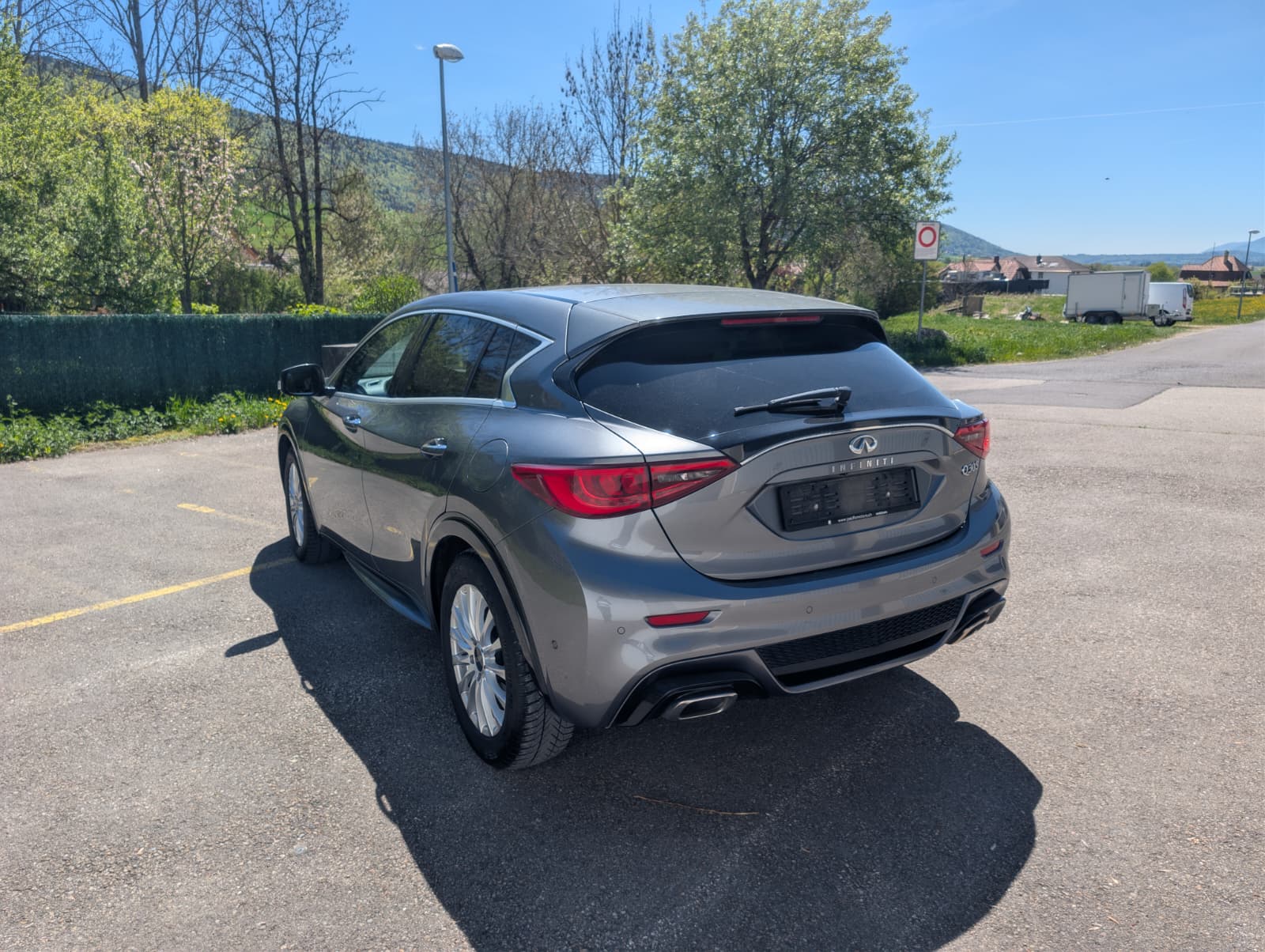 INFINITI Q30 1.6t Sport FWD DCT-image-1