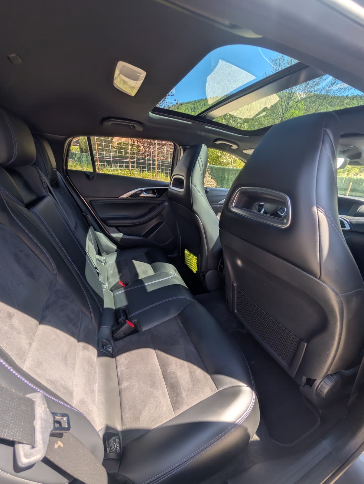 INFINITI Q30 1.6t Sport FWD DCT-image-2