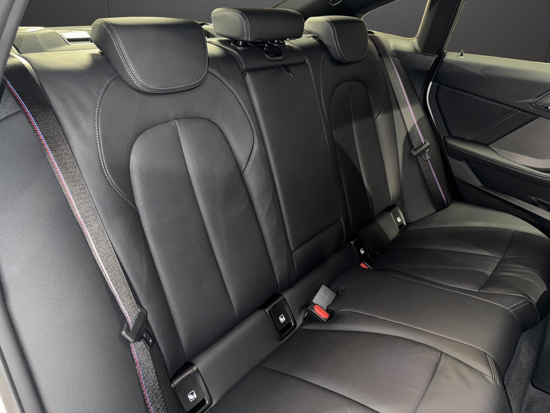 BMW M235i xDrive Gran Coupé M Sport-image-16
