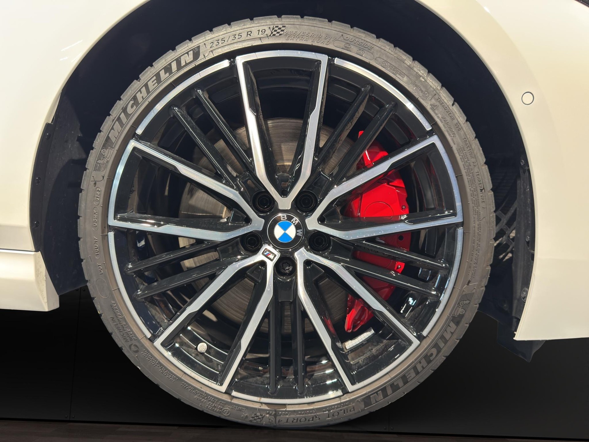 BMW M235i xDrive Gran Coupé M Sport-image-14