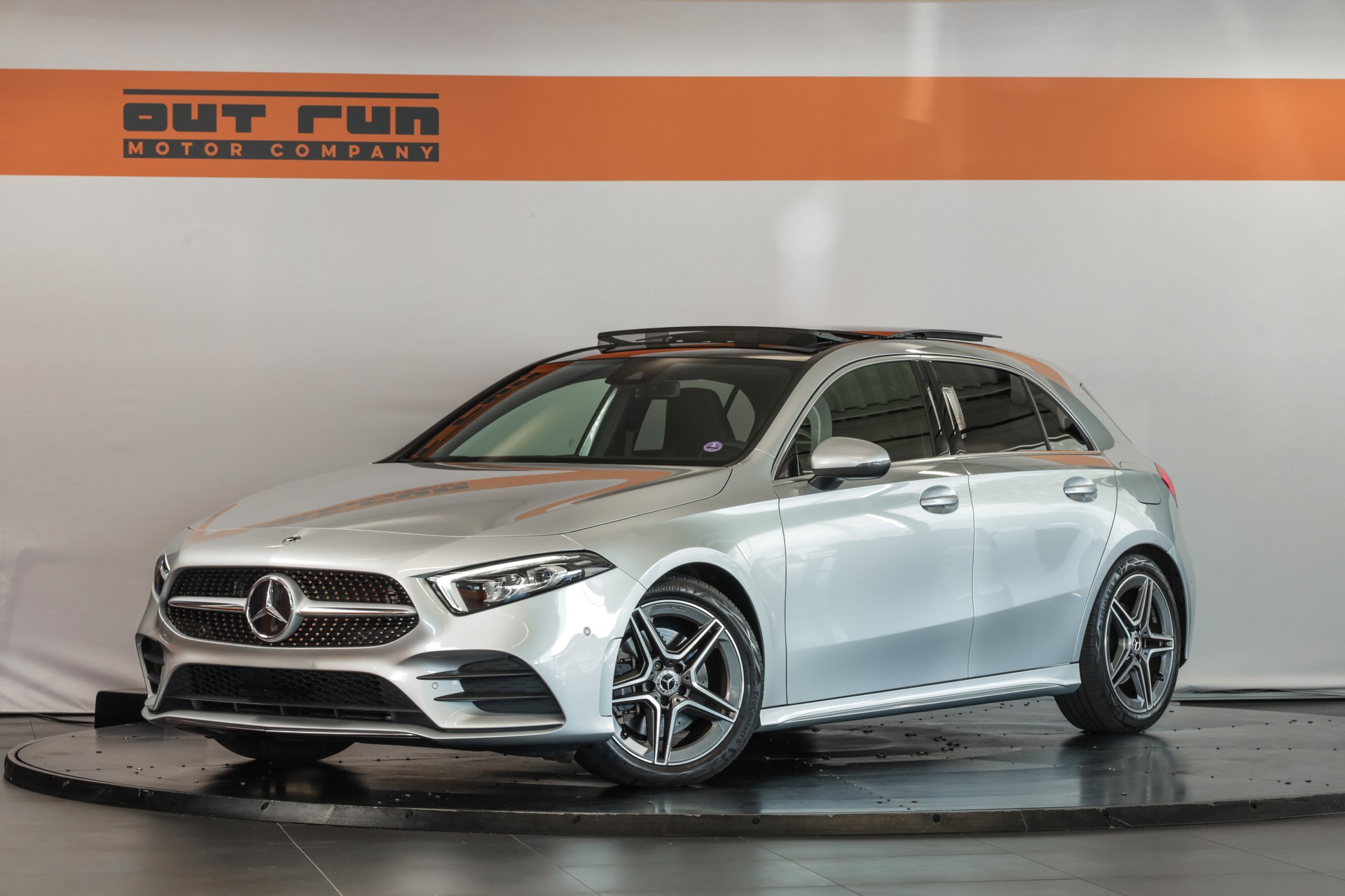 MERCEDES-BENZ A 220 AMG Line 7G-DCT 4Matic