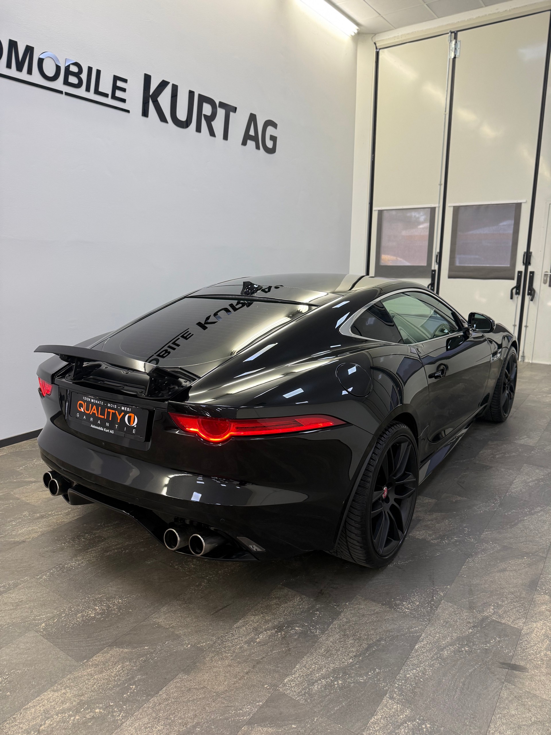 JAGUAR F-Type Coupé R 5.0 V8 S/C-image-11