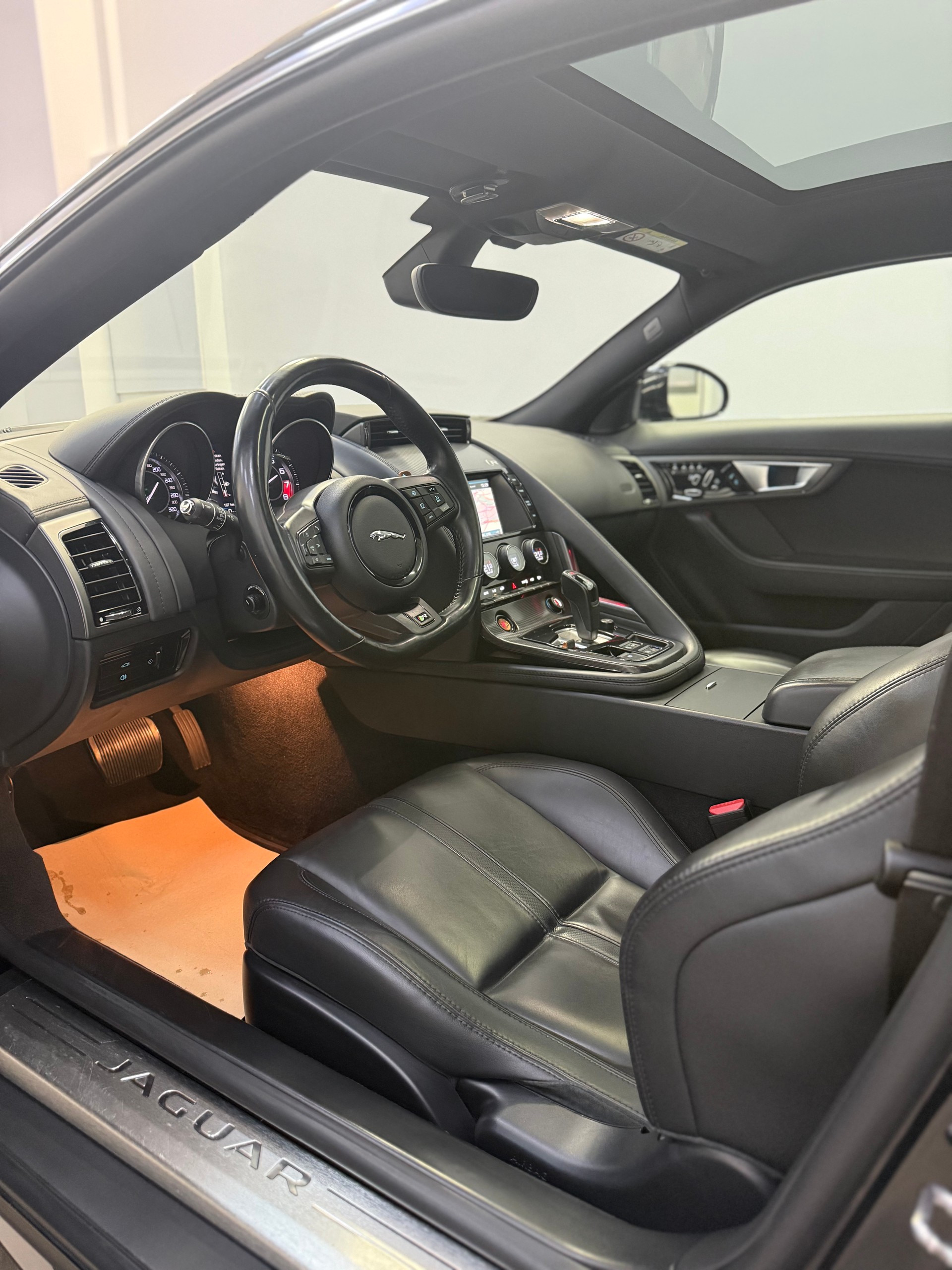 JAGUAR F-Type Coupé R 5.0 V8 S/C-image-14