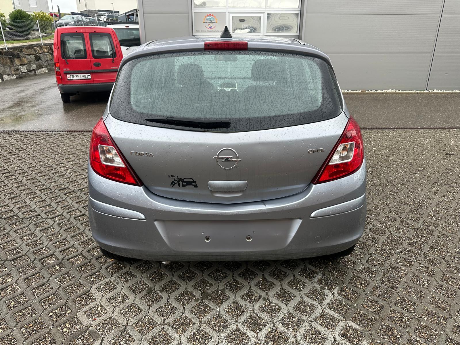 OPEL Corsa 1.4 TP Enjoy-image-2