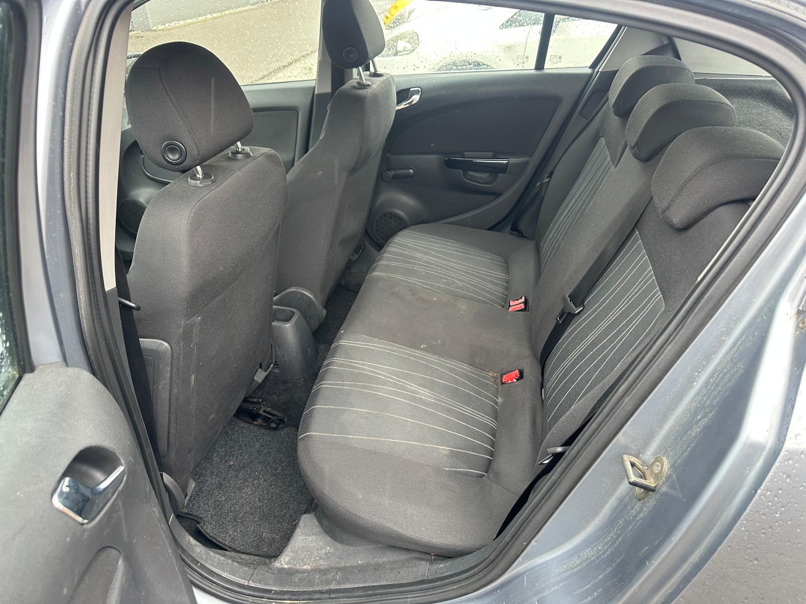 OPEL Corsa 1.4 TP Enjoy-image-6