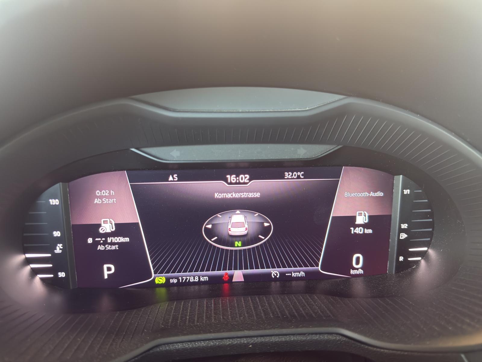 SKODA Octavia Combi 2.0 TSI Soleil 4x4 DSG-image-12