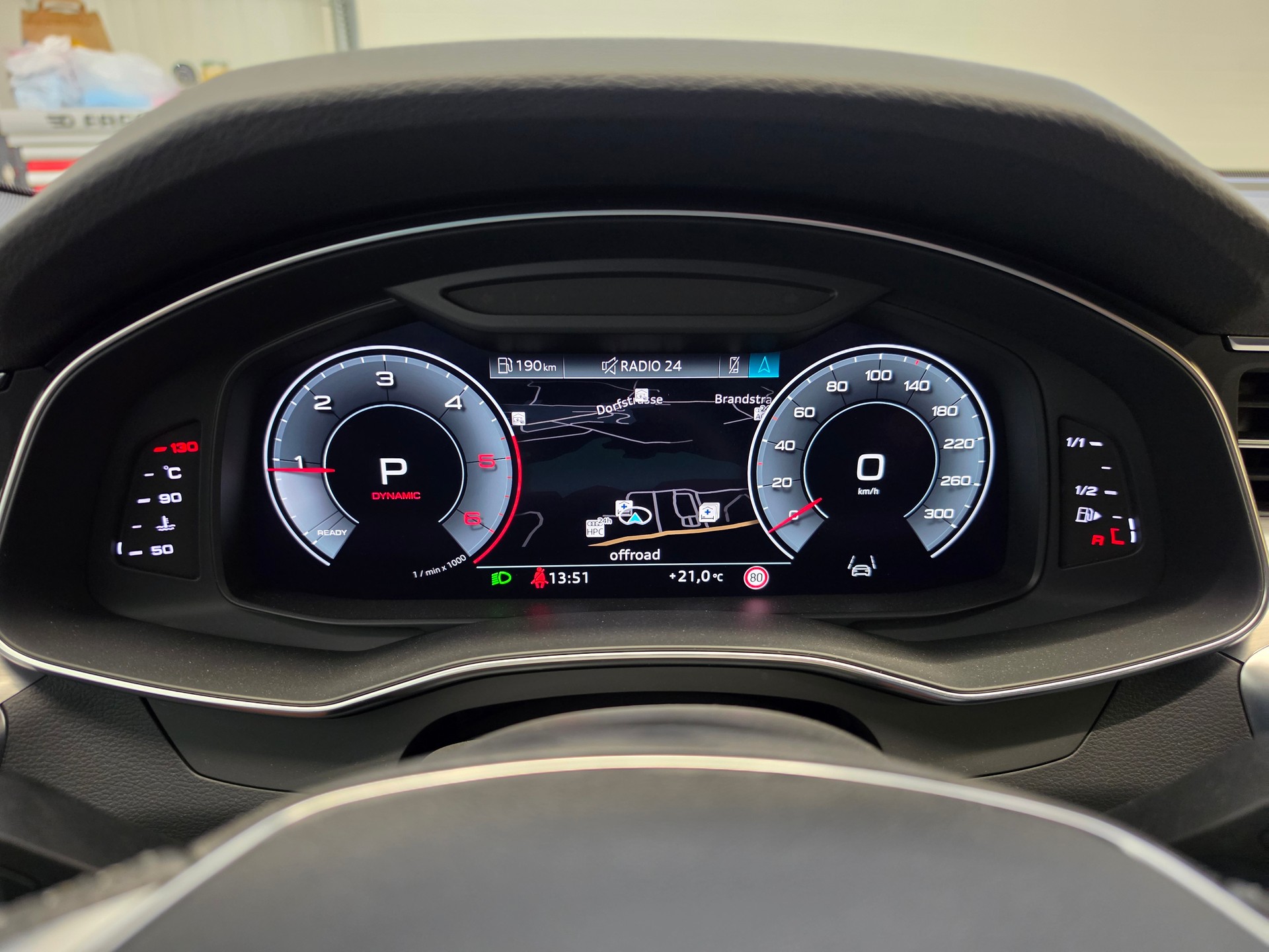 AUDI A6 Avant 40 TDI S-LINE Sport quattro S-tronic-image-7
