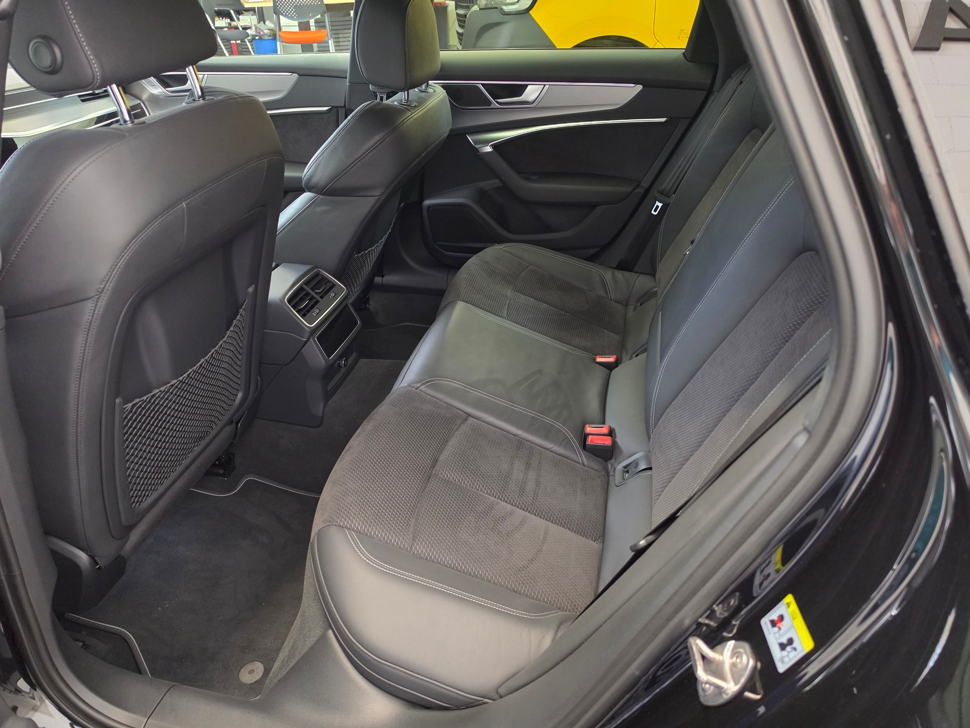 AUDI A6 Avant 40 TDI S-LINE Sport quattro S-tronic-image-4