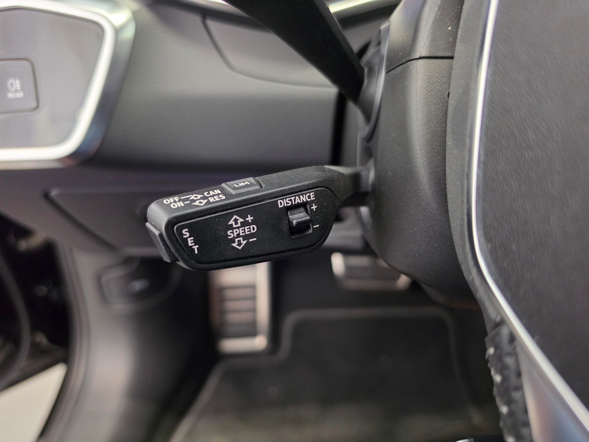AUDI A6 Avant 40 TDI S-LINE Sport quattro S-tronic-image-17