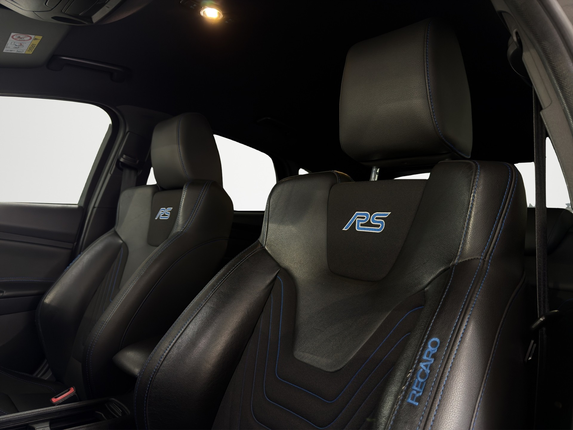 FORD Focus 2.3 EcoBoost RS AWD-image-14