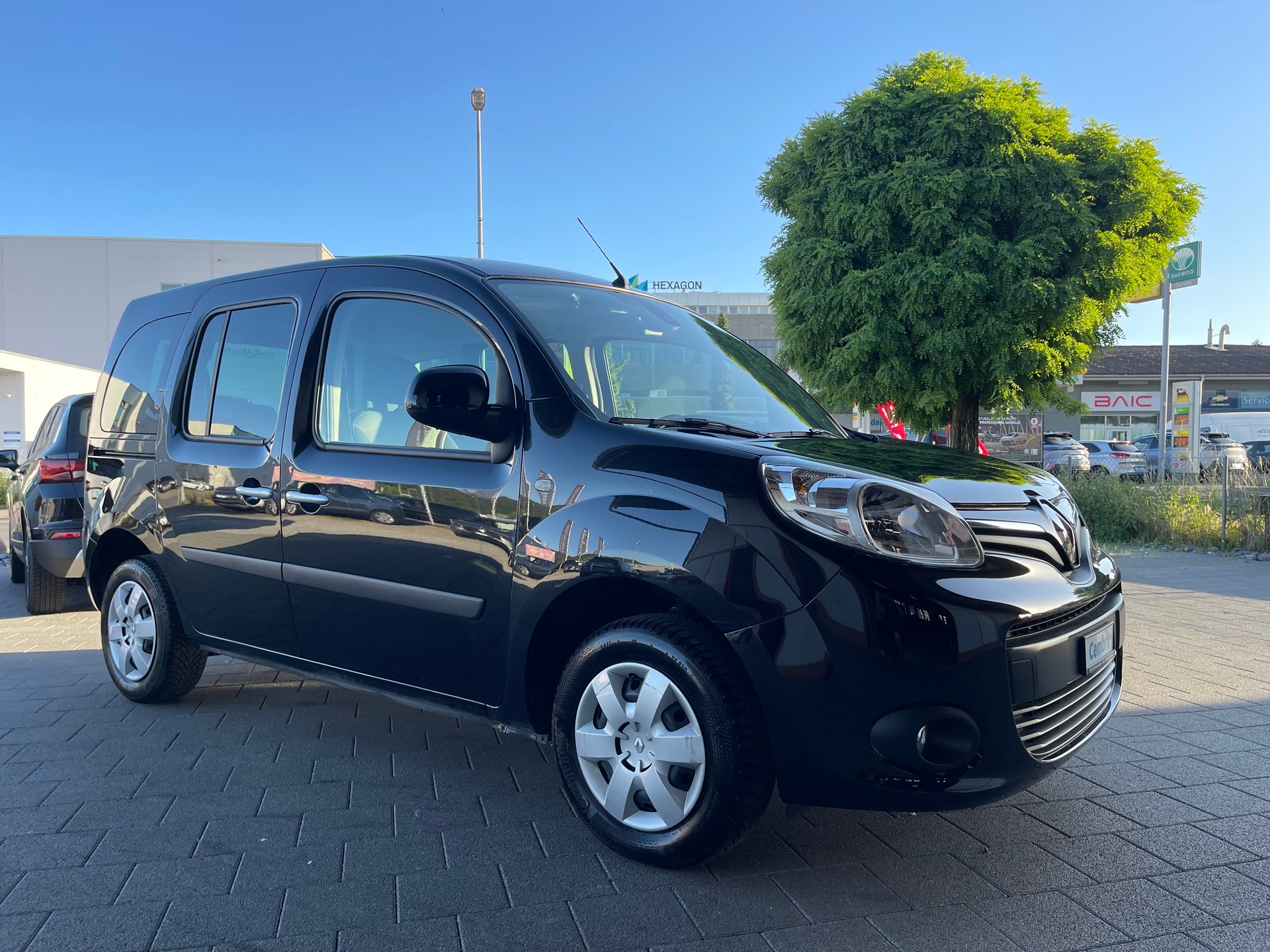 RENAULT Grand Kangoo 1.5 dCi Zen EDC-image-2