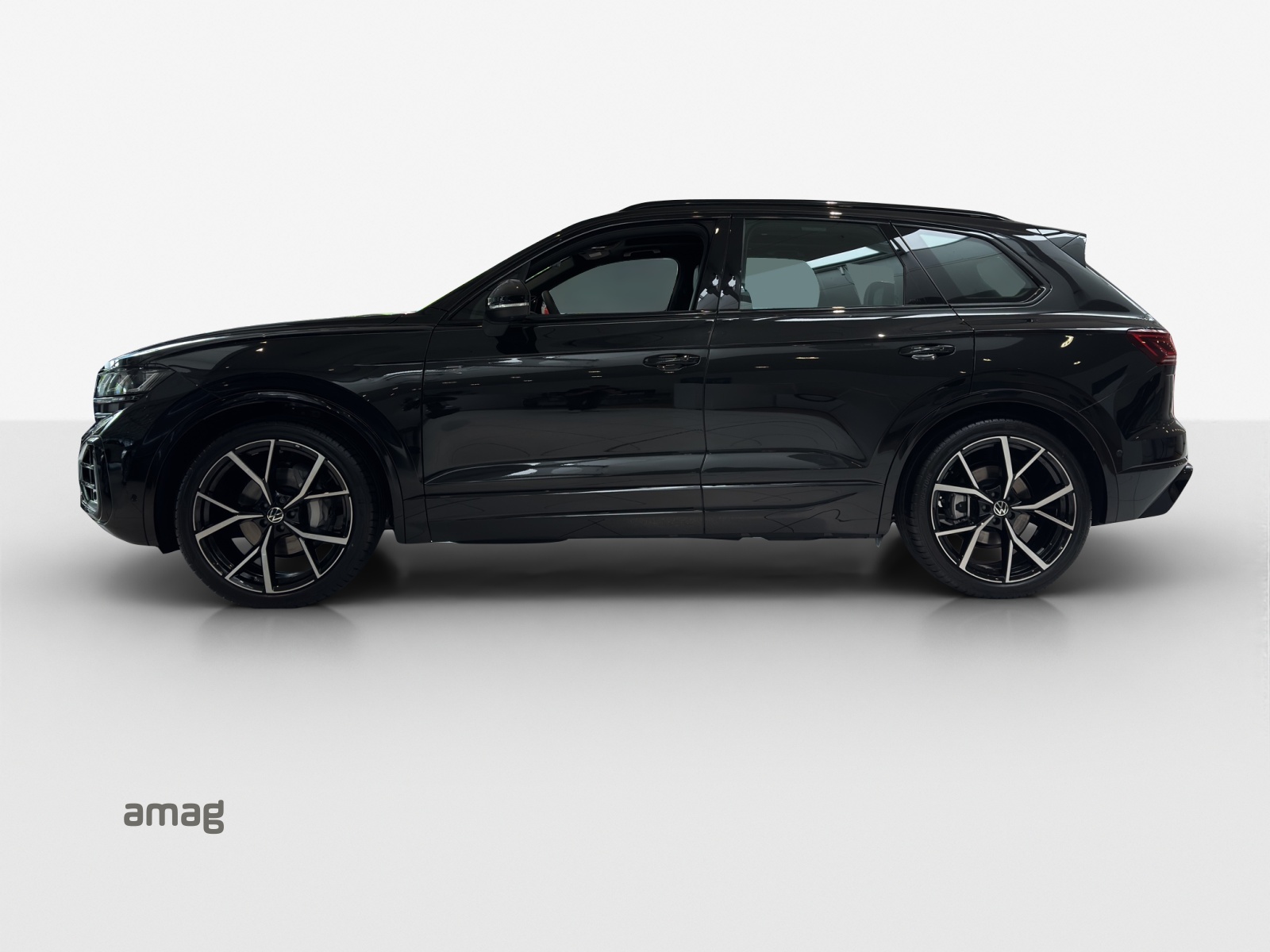 VW Touareg 3.0 TDI R-Line Final Edition Tiptronic-showroom-element-1