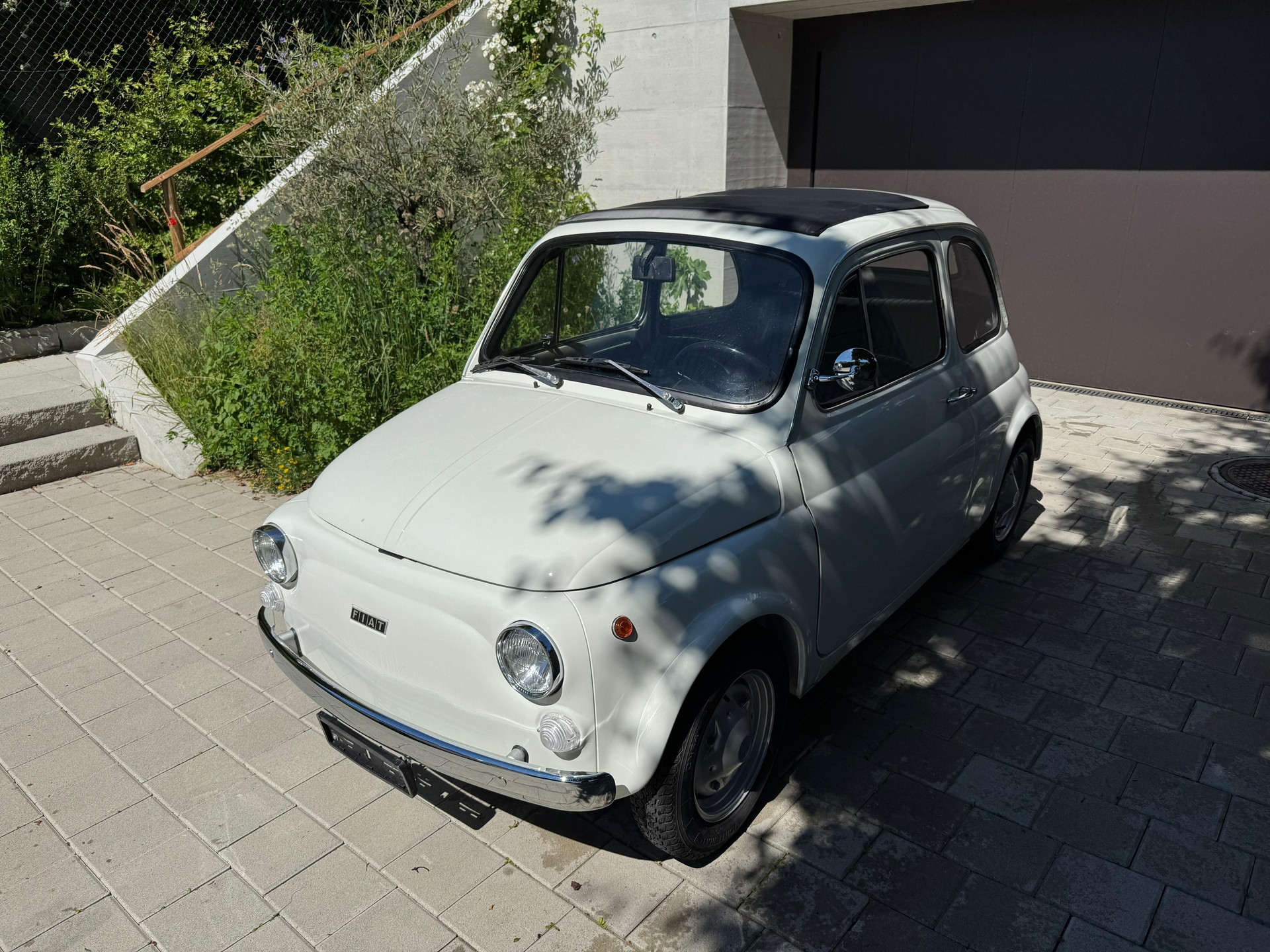 FIAT 500 R (Rinnovata)-showroom-element-2
