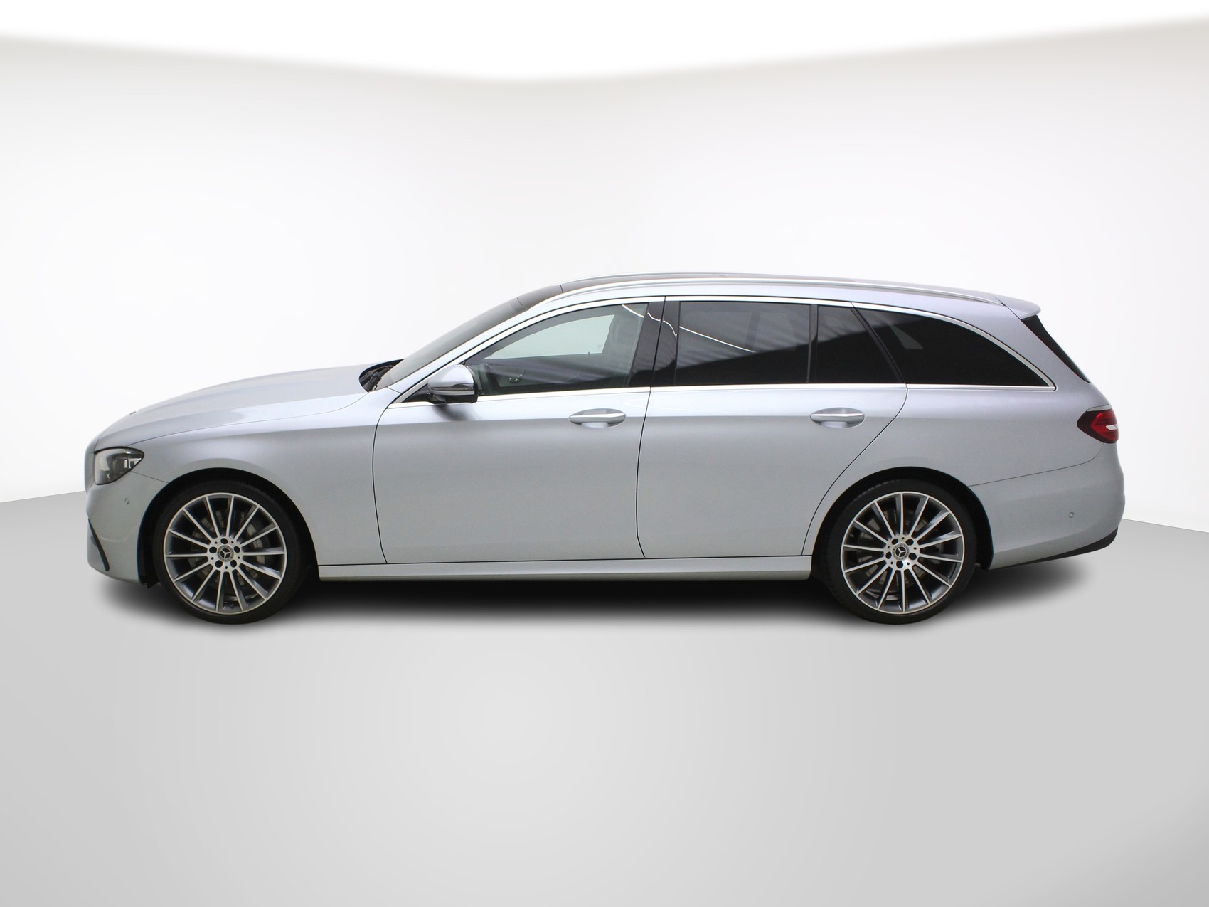 MERCEDES-BENZ E-Klasse E 450 AMG Line 4matic Kombi-showroom-element-2