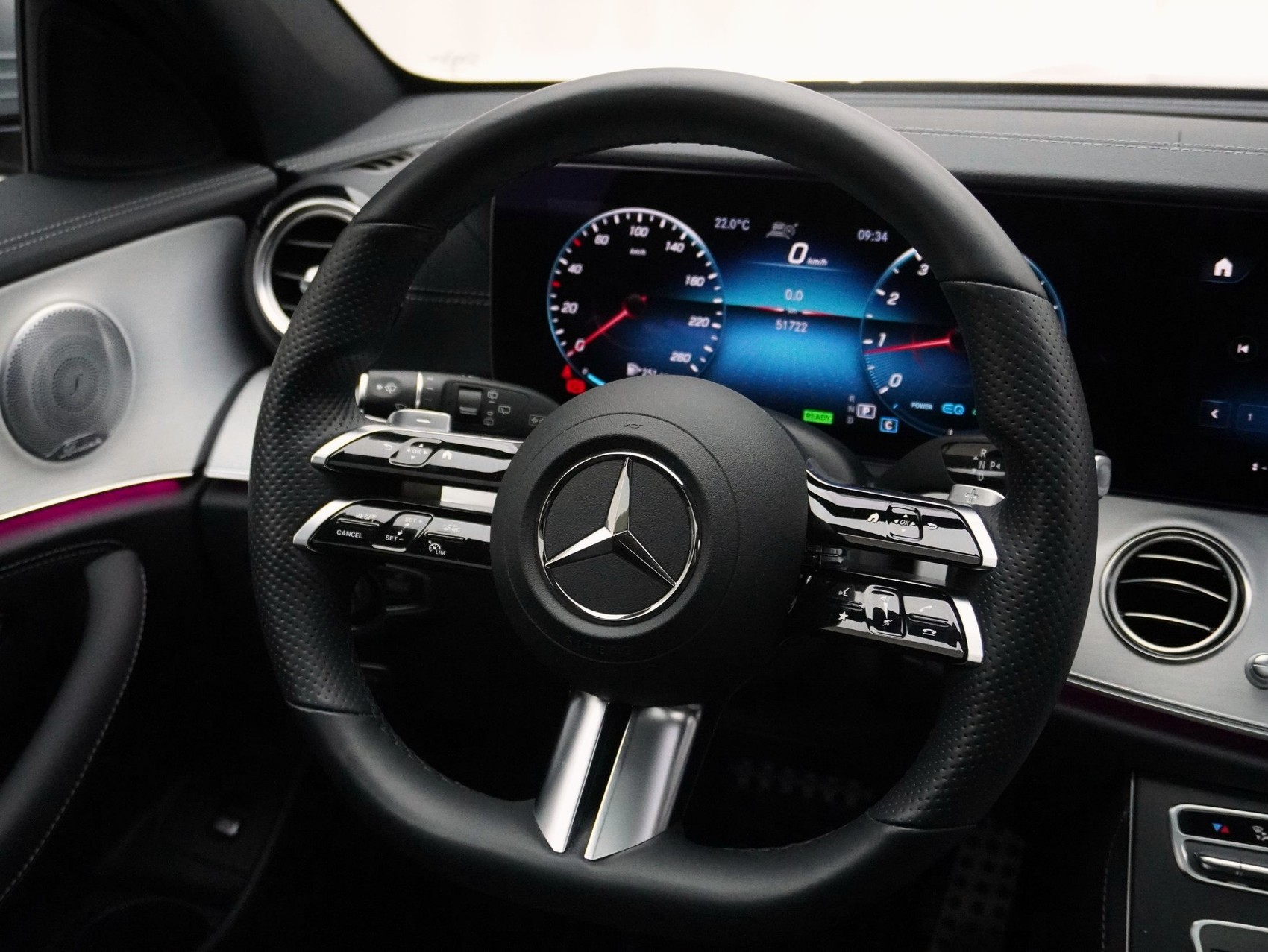 MERCEDES-BENZ E-Klasse E 450 AMG Line 4matic Kombi-image-10