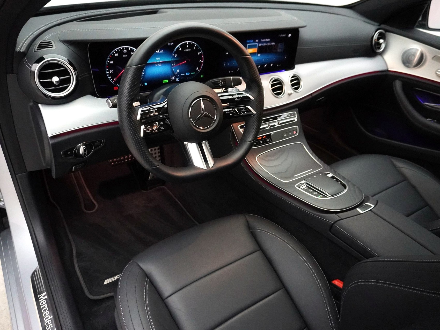 MERCEDES-BENZ E-Klasse E 450 AMG Line 4matic Kombi-image-9
