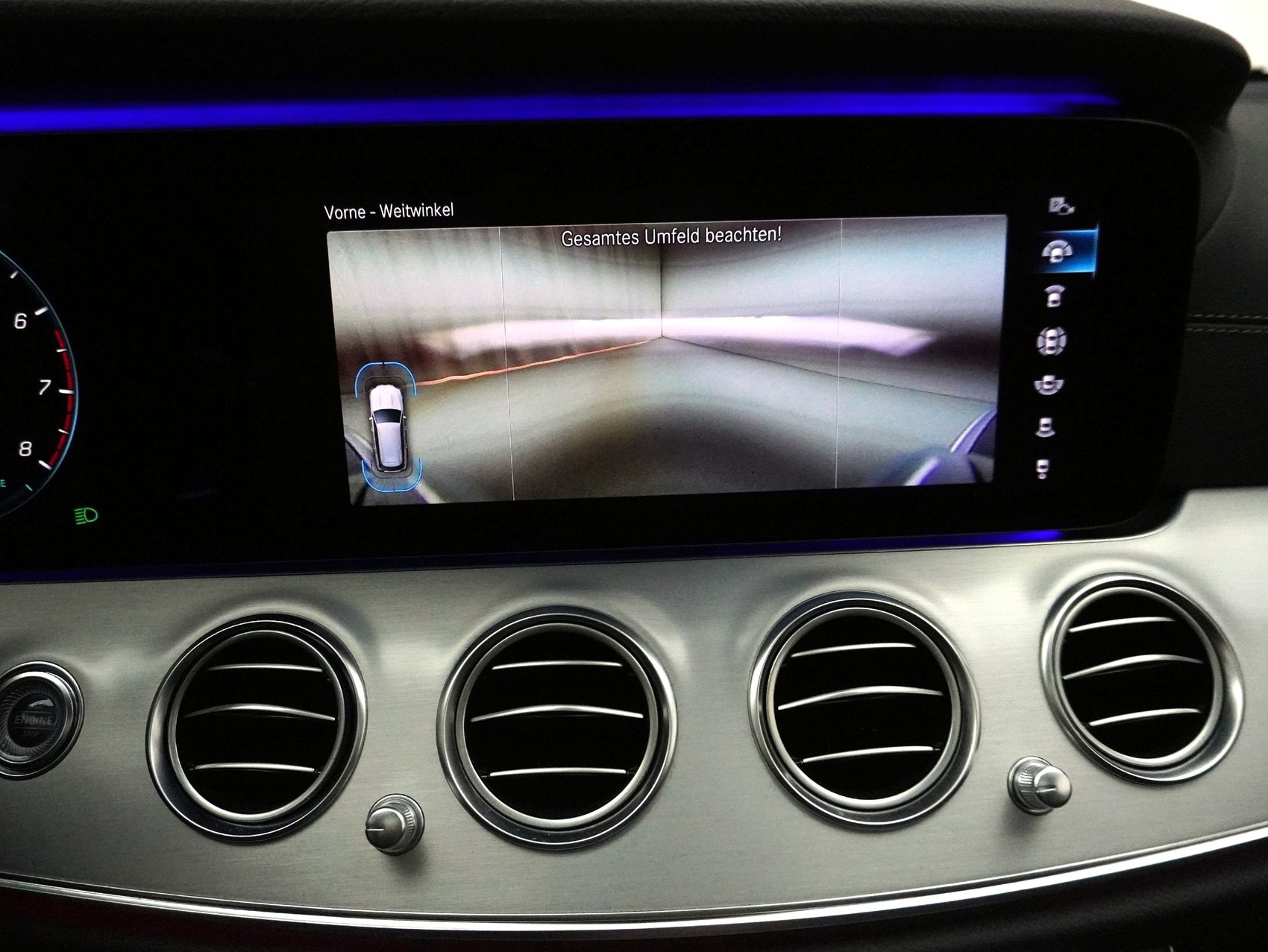 MERCEDES-BENZ E-Klasse E 450 AMG Line 4matic Kombi-image-17