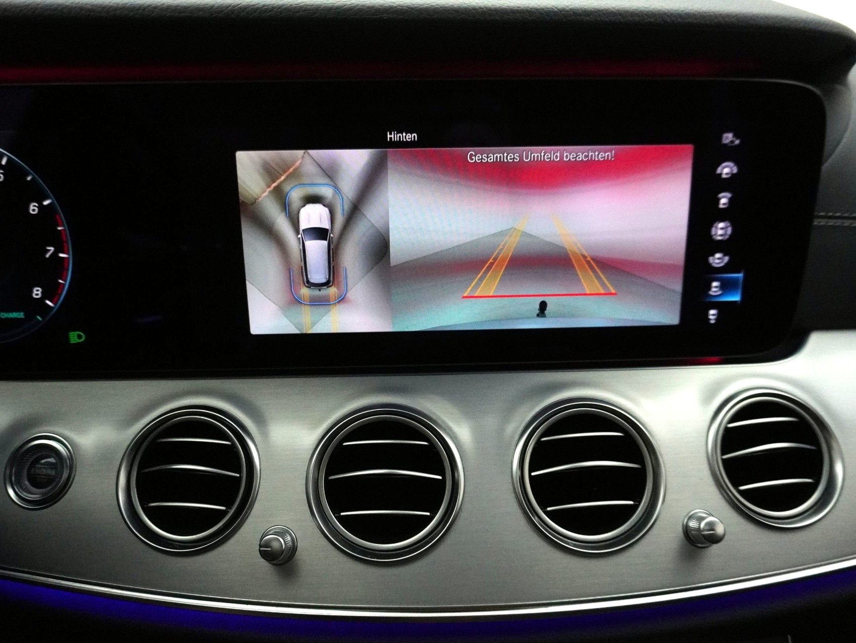 MERCEDES-BENZ E-Klasse E 450 AMG Line 4matic Kombi-image-18