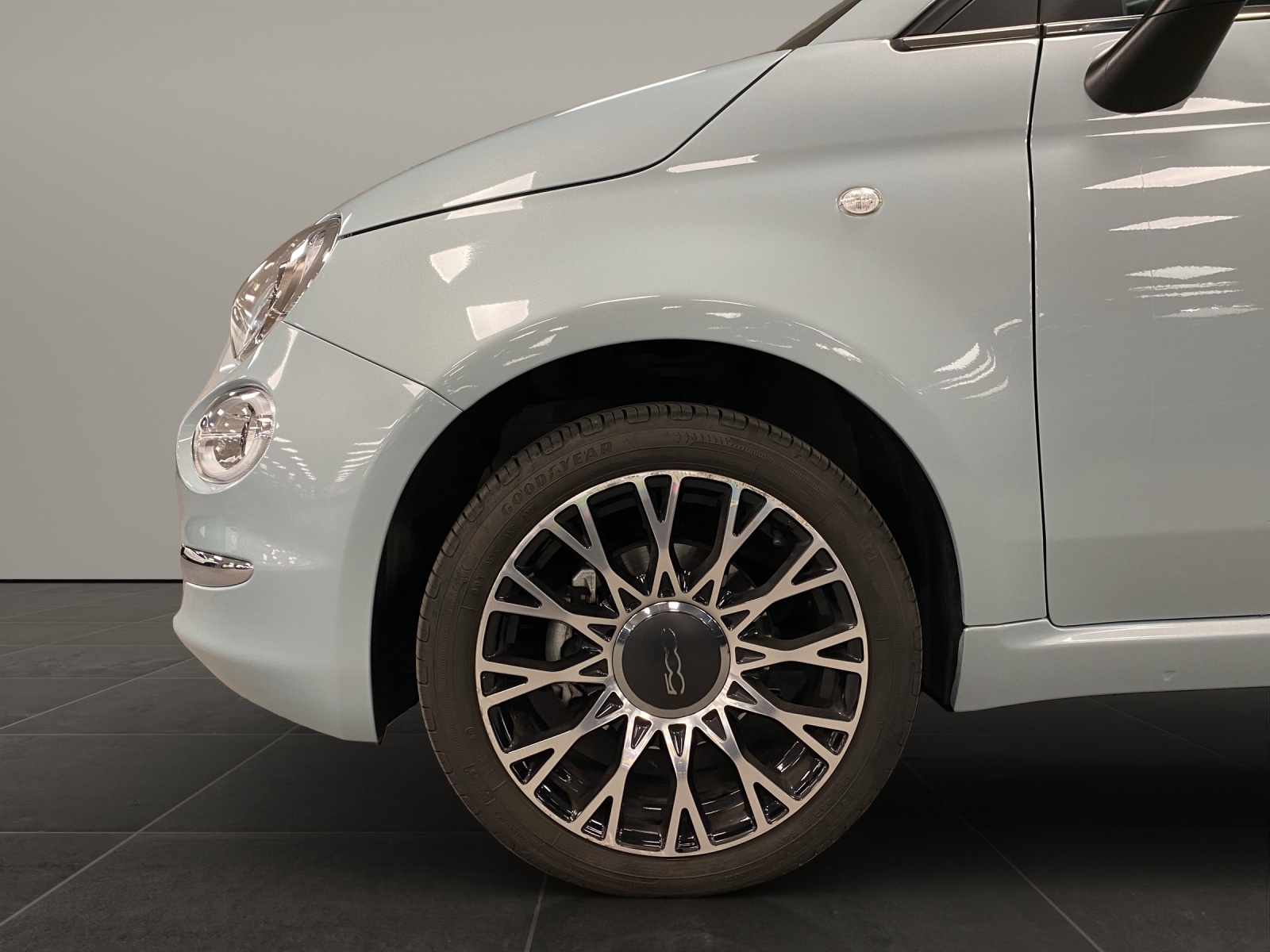 FIAT 500 C 1.0 Hybrid Swiss-image-9