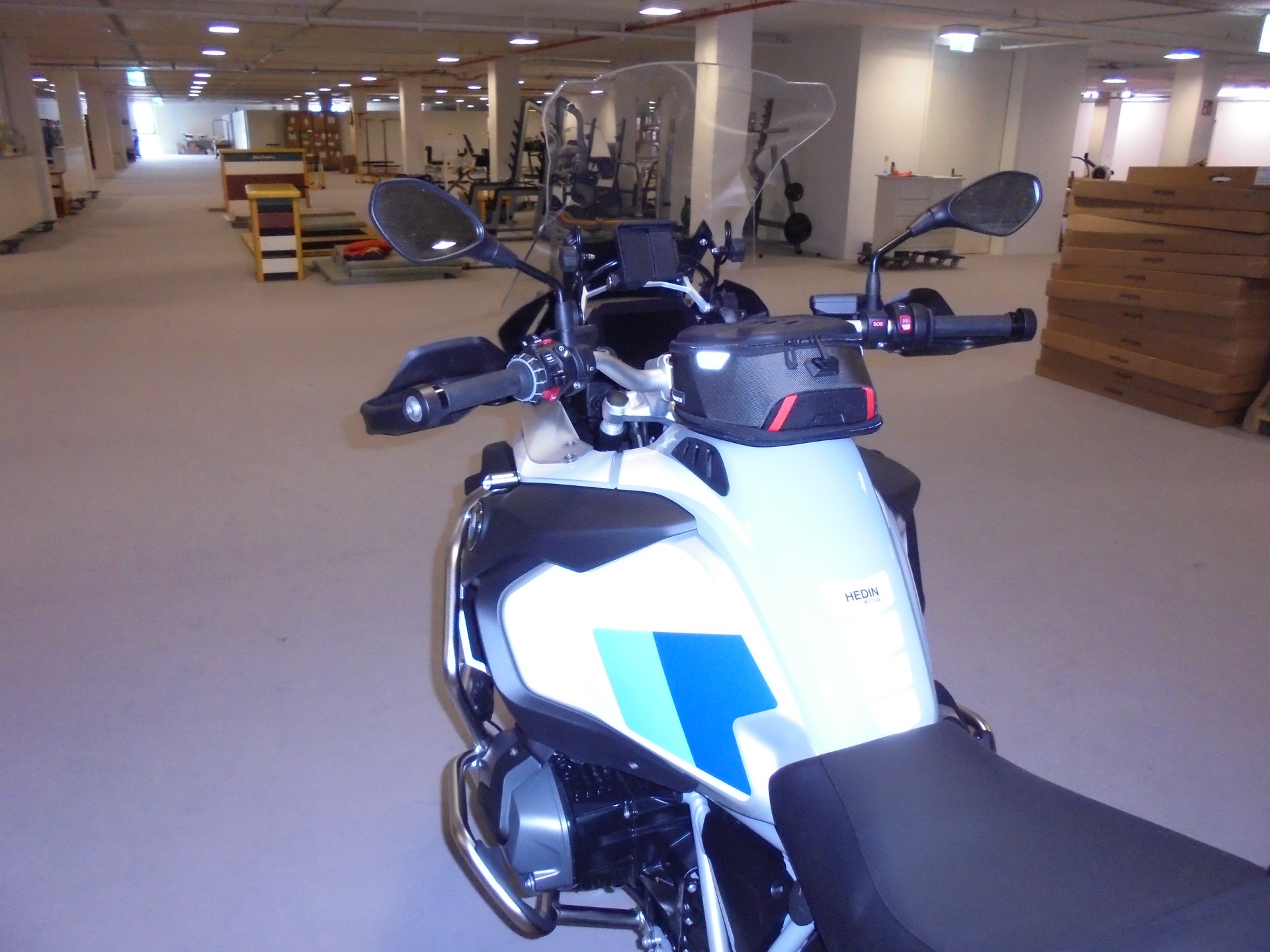 BMW R 1250 GS Adventure-image-2