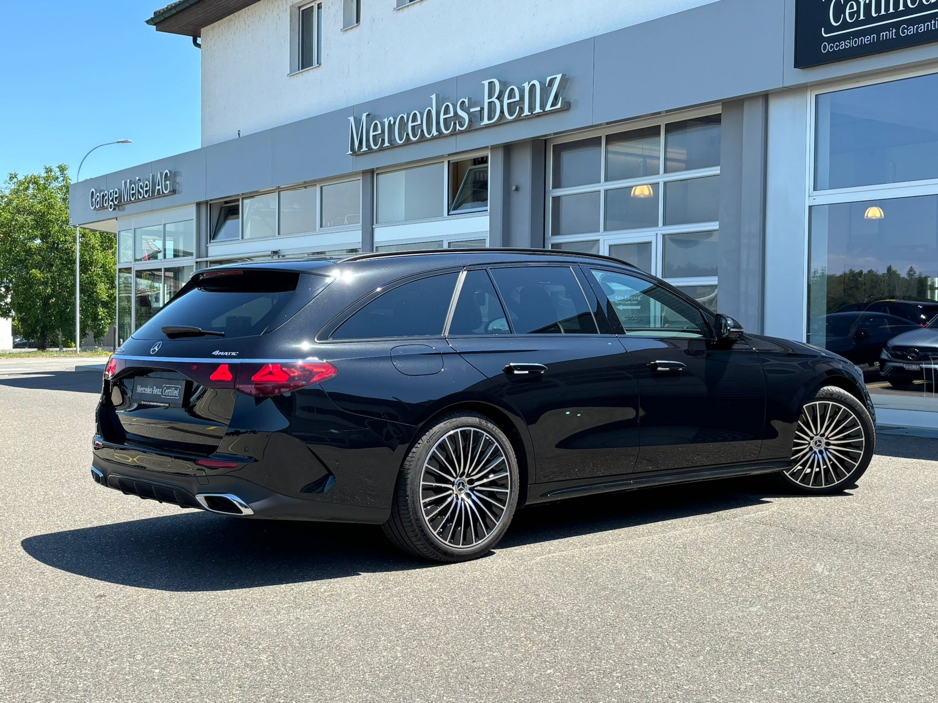 MERCEDES-BENZ E 300 de AMG-Line 4Matic Kombi-image-2